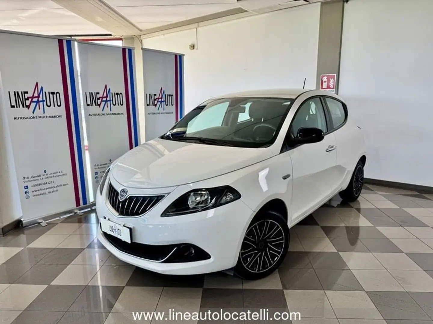 Lancia Ypsilon 1.0 FireFly 5 porte S&S Hybryd Gold Bianco - 2