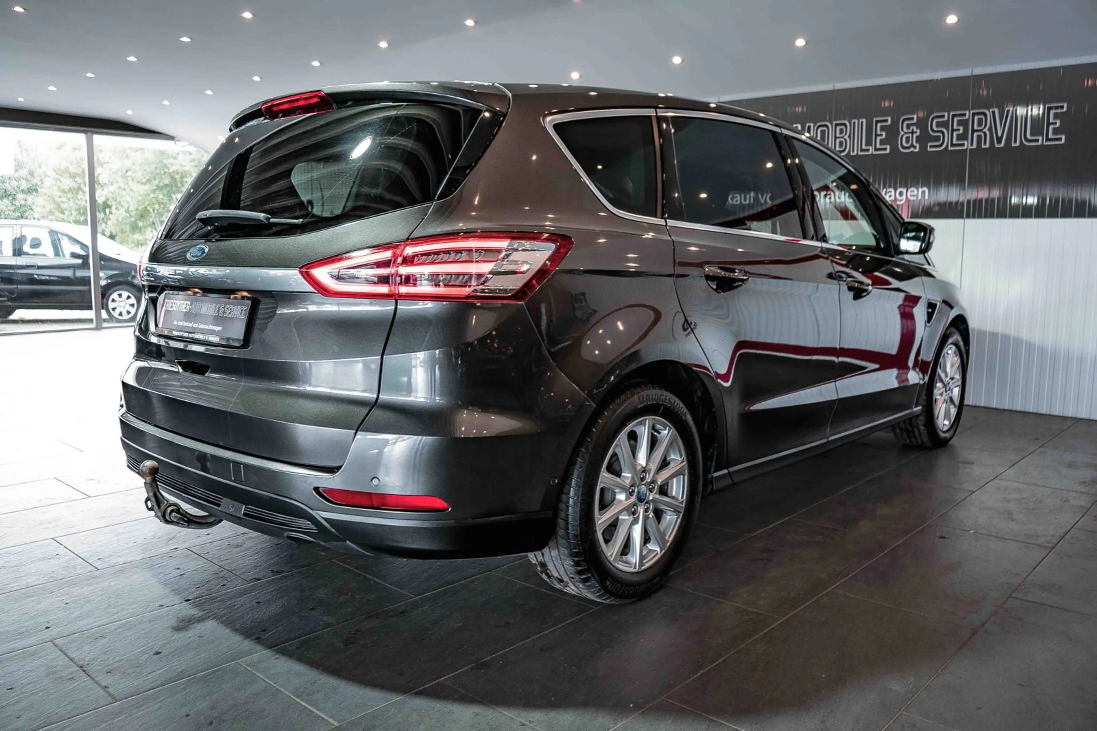 Ford S-Max S-MAX 2.0 TDCi Titanium Automatik AHK Navi LED — photo 10