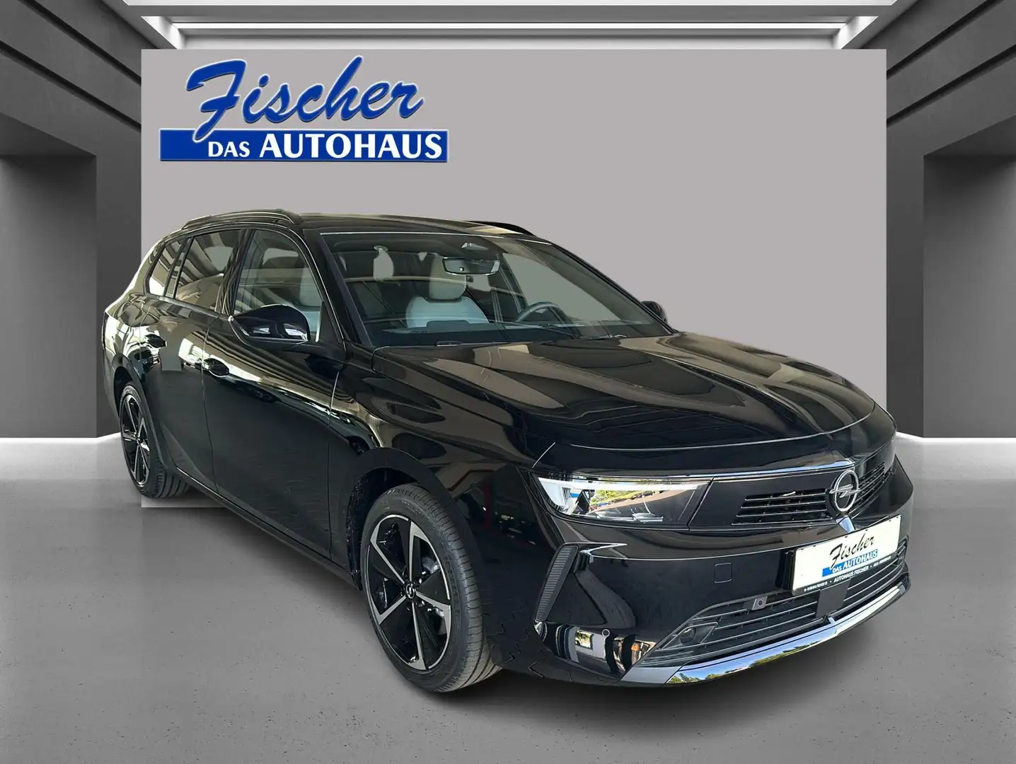 Opel Astra Enjoy AHK abn. Zwart - 1