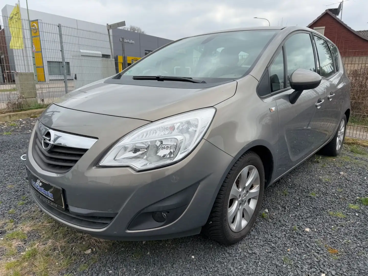 Opel Meriva B Edition Klima. Tempomat AHK. Bruin - 1