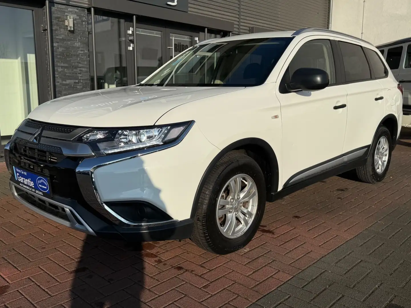 Mitsubishi Outlander Diamant Edition 2WD *1. Hand *Kamera Blanc - 1