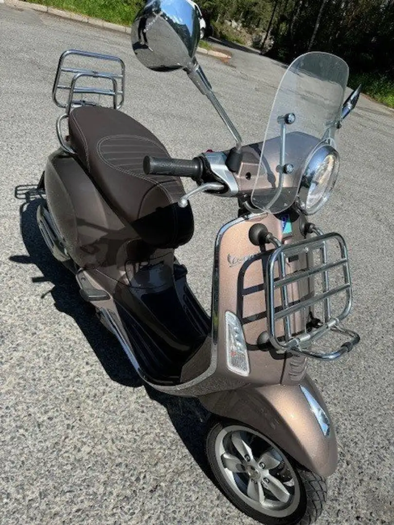 Vespa Primavera 125 Bronz - 2