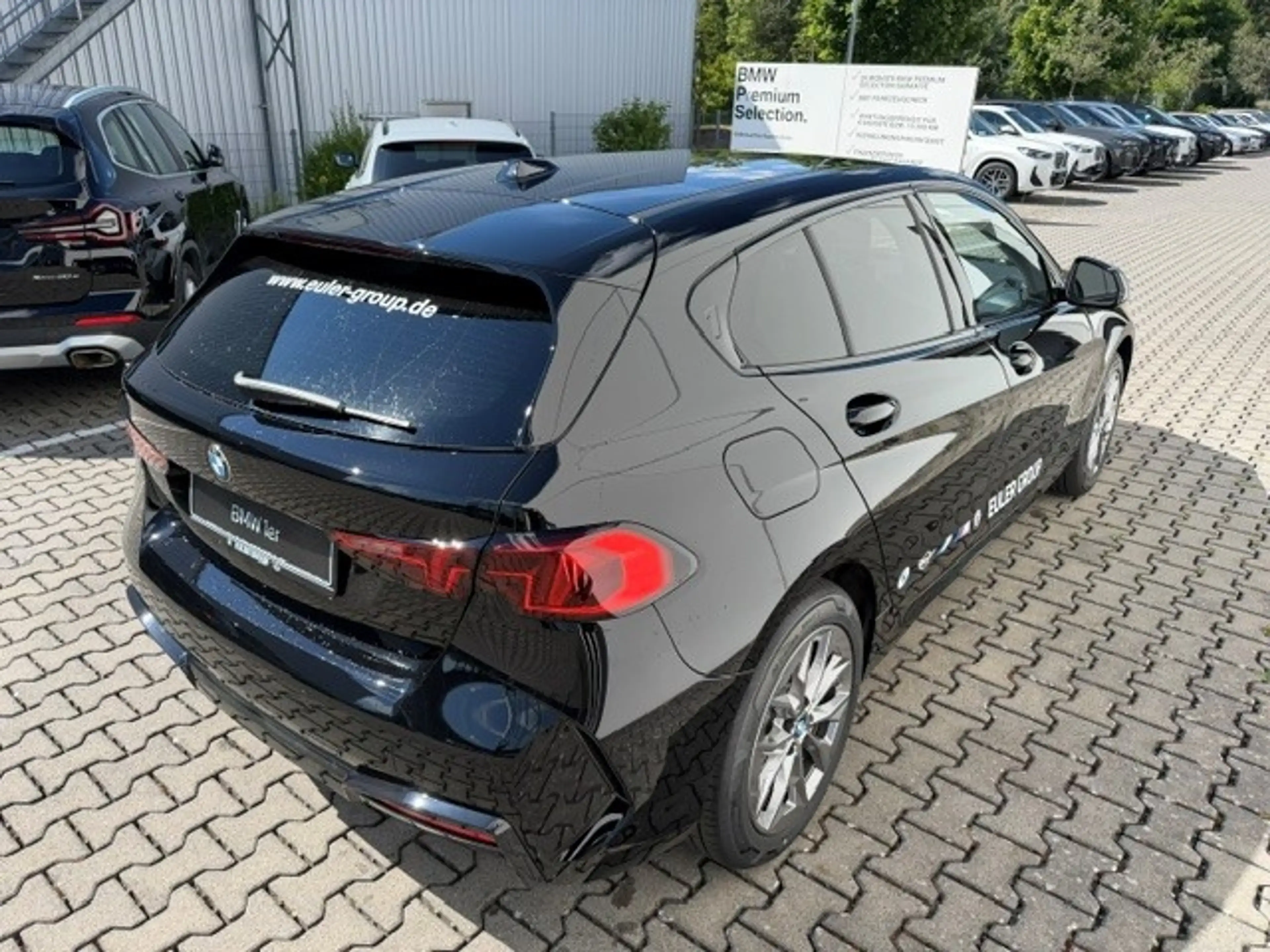 BMW 120 Navi Digitales Cockpit LED Mehrzonenklima 2-Zonen- — photo 4