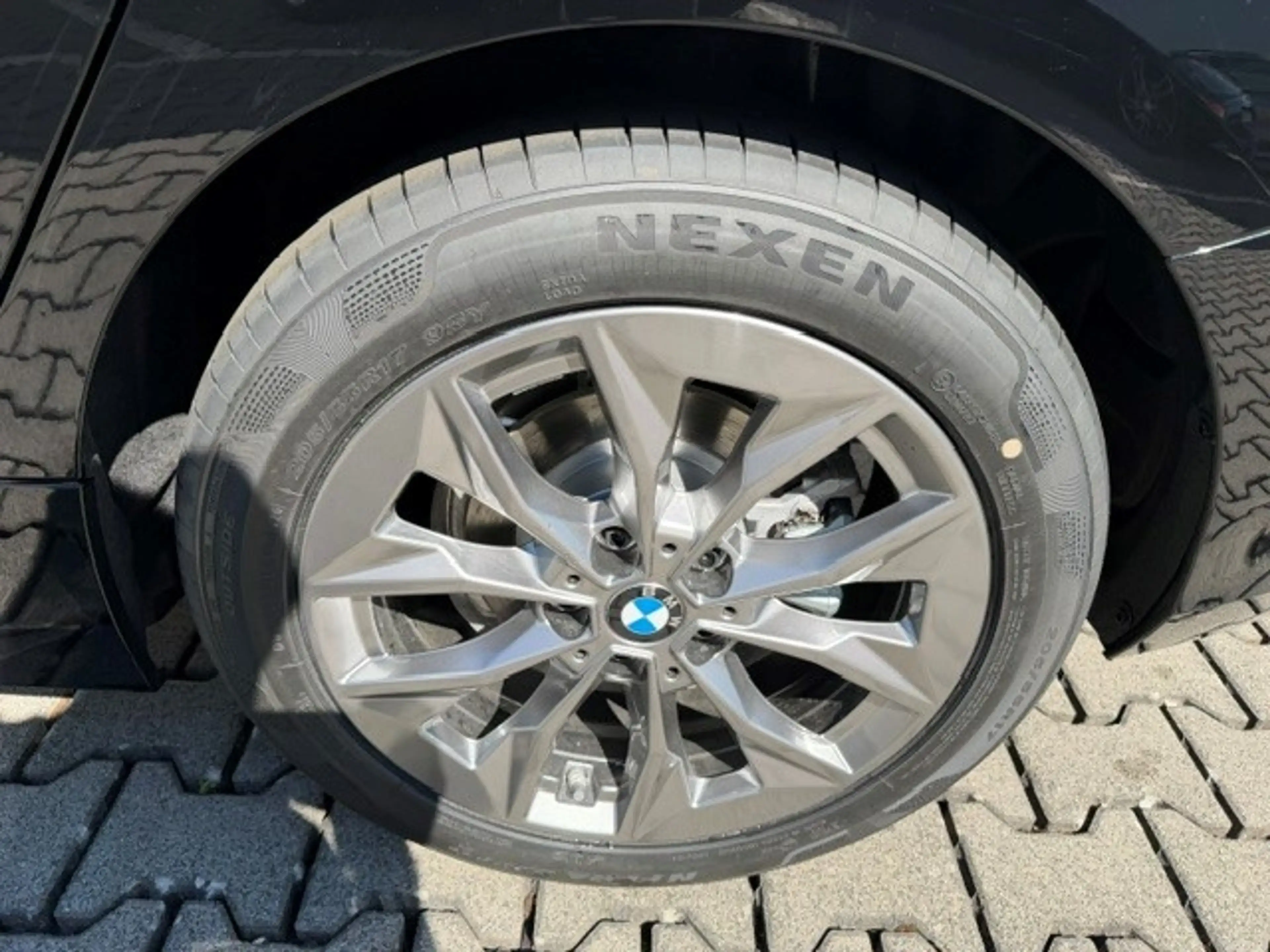 BMW 120 Navi Digitales Cockpit LED Mehrzonenklima 2-Zonen- — photo 13