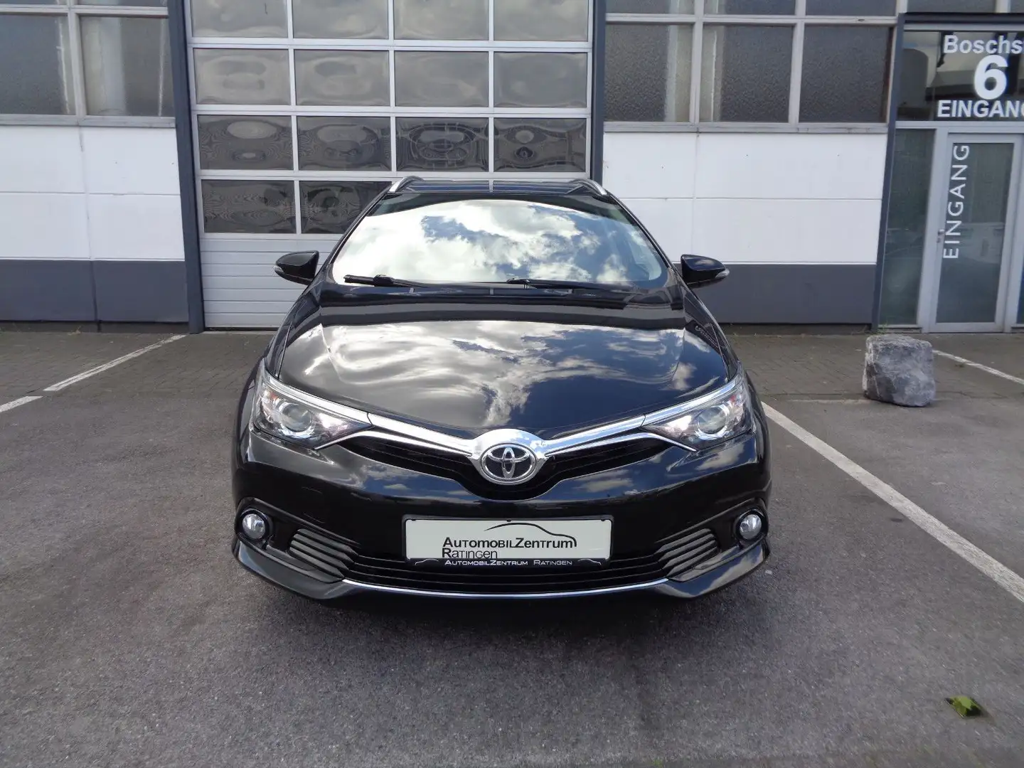Toyota Auris 1.6D Comfort*1.HD*NAV*KAM* Schwarz - 2