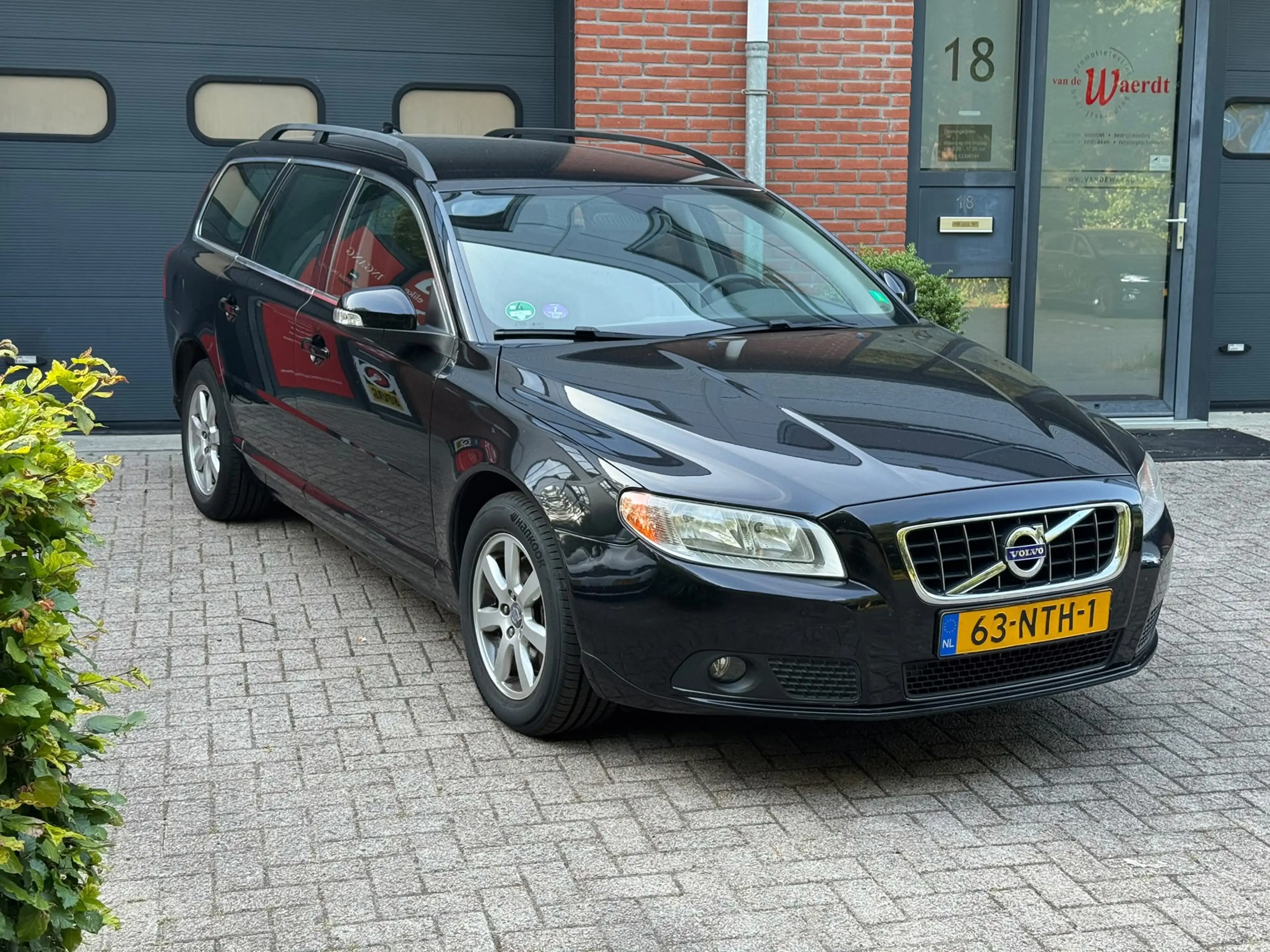 Volvo V70 2.0T Kinetic|Atomaat|Airco Climate|Dealer Onderhou — photo 2