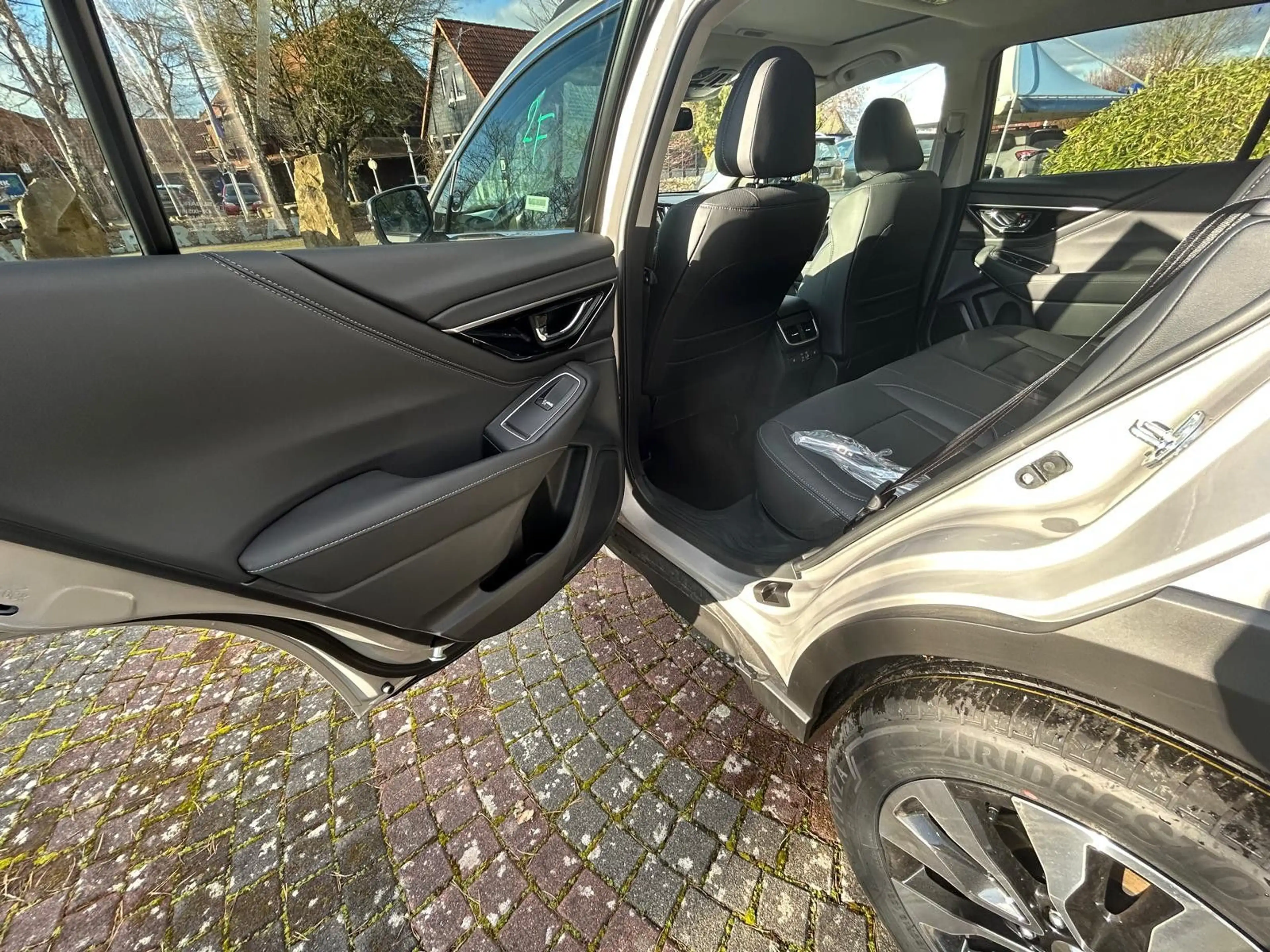 Subaru OUTBACK 2.5i Platinum Lineartronic Modell 2025 — photo 10