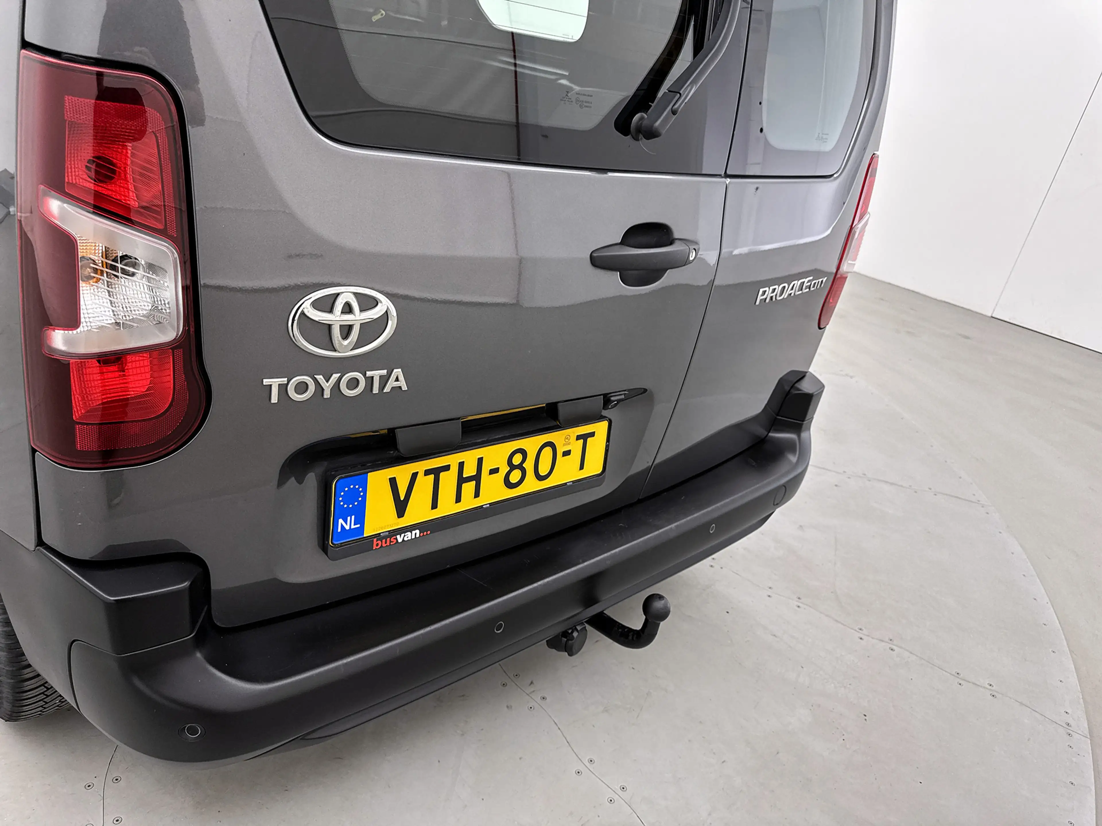 Toyota Proace City 1.5 D-4D Automaat 131pk Camera Carplay Trekhaak Cr — photo 36