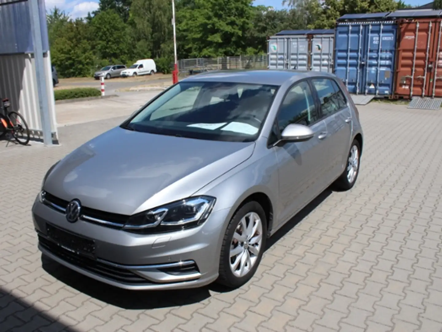 Volkswagen Golf VII Comfortline 1.0 TSI OPF*LED,STHZ,RFK,ACC* Plateado - 2