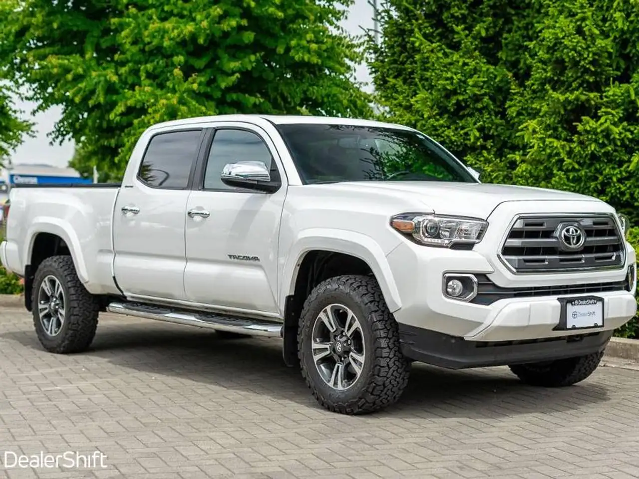 Toyota Tacoma снимка Toyota Tacoma