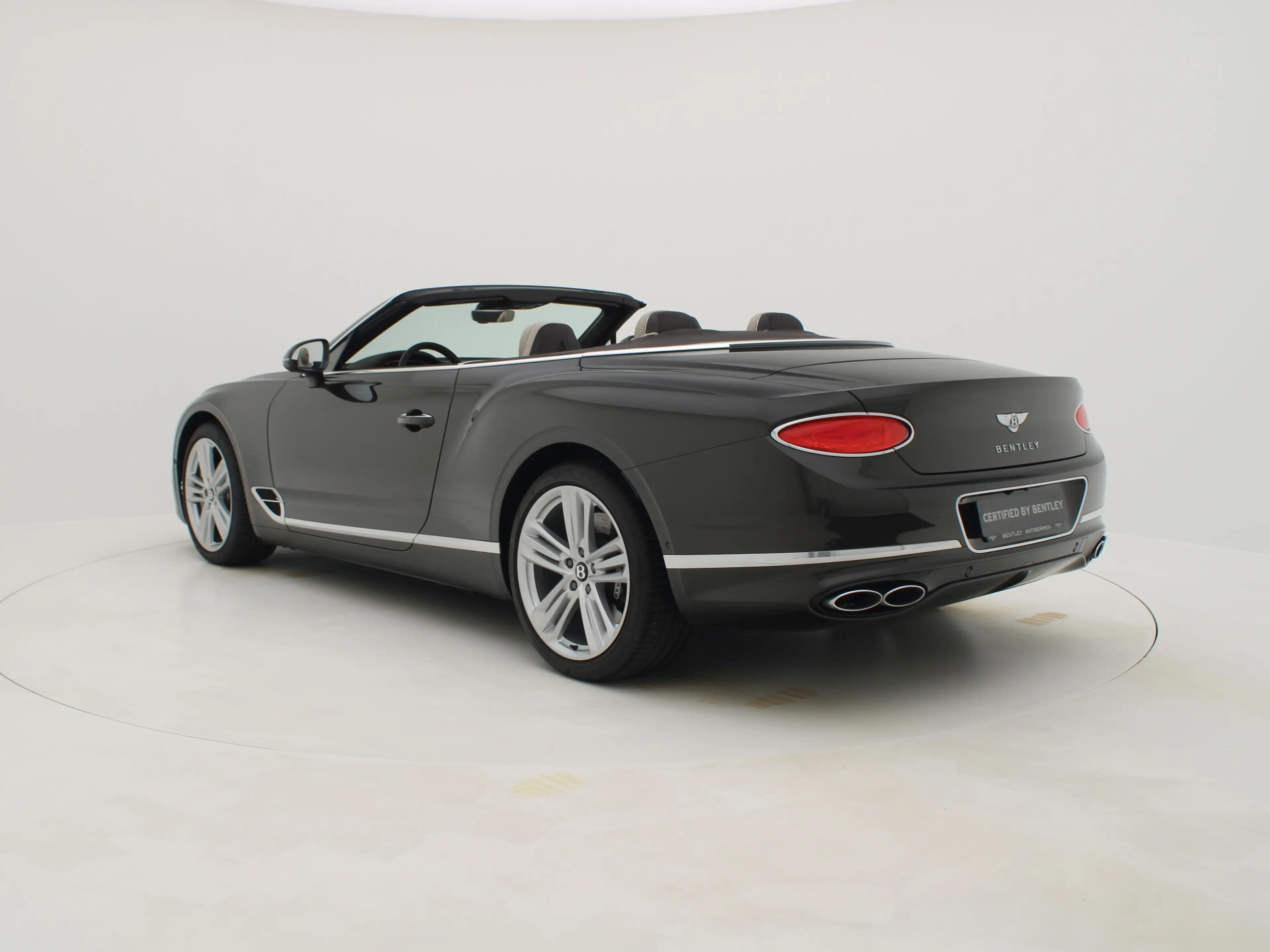 Bentley Continental GTC — photo 3