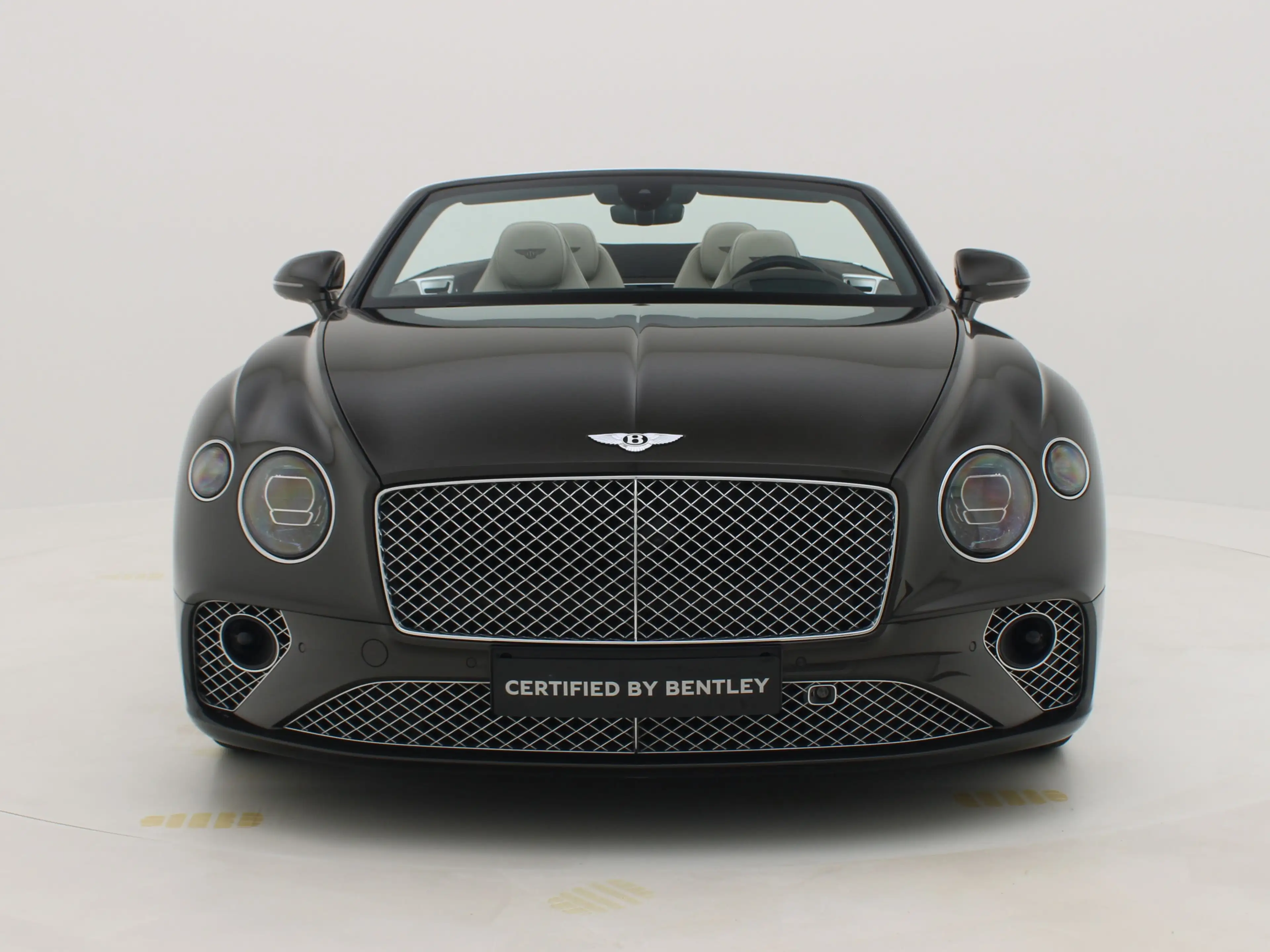 Bentley Continental GTC — photo 7