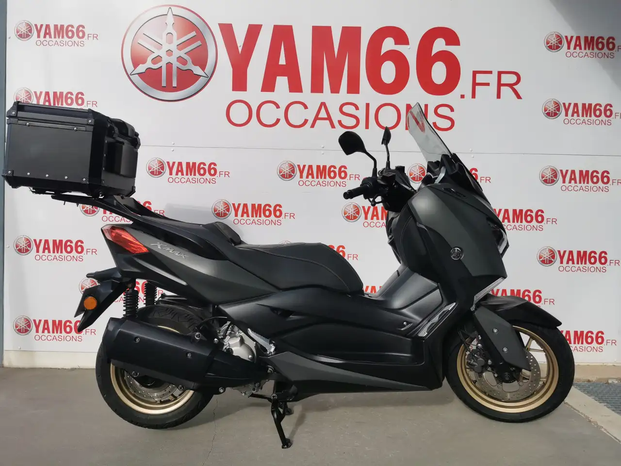 Yamaha X-Max 300