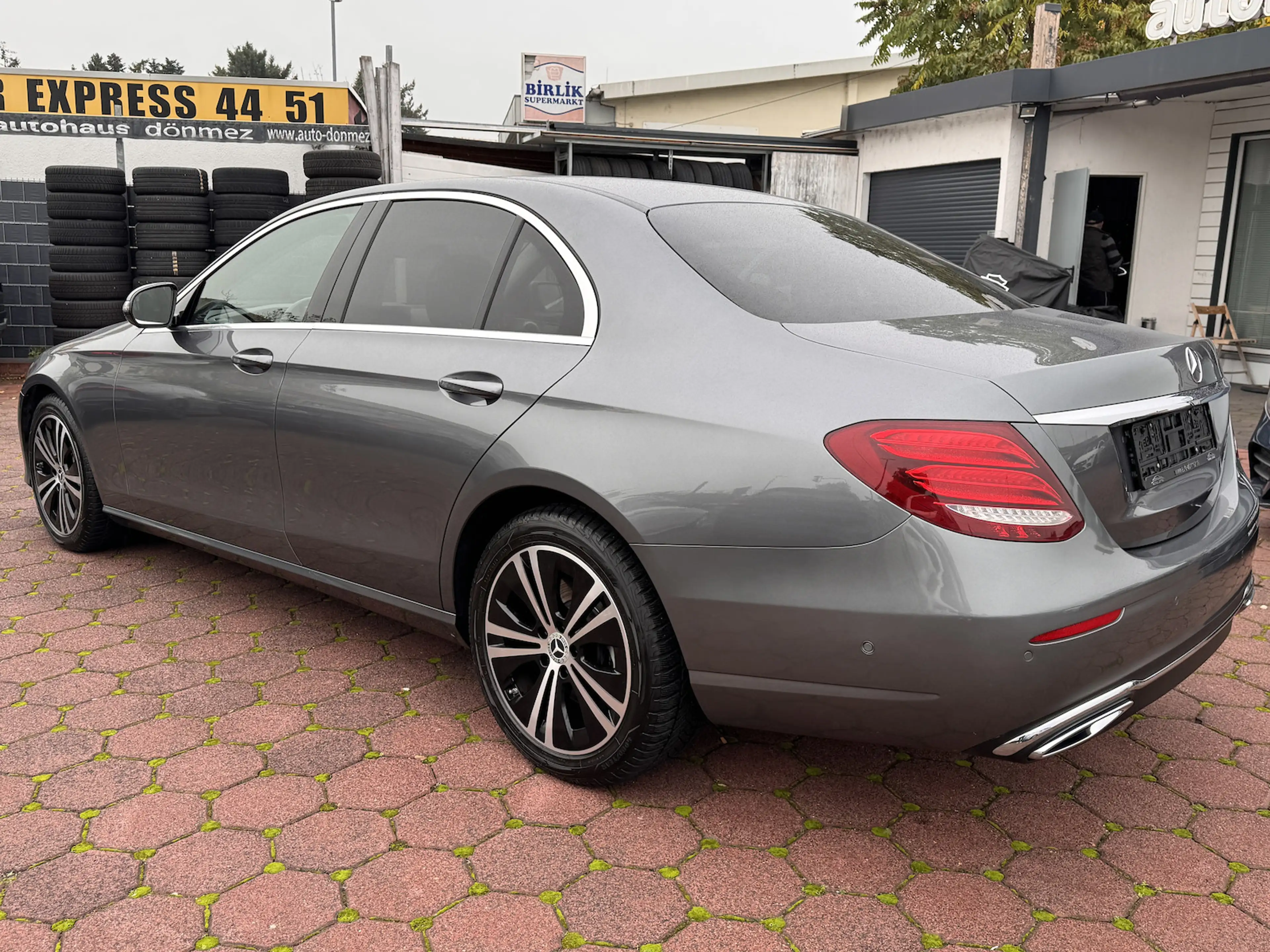 Mercedes-Benz E 400 d 4Matic Avantgarde COMAND RFKA WIDESCREEN — photo 6
