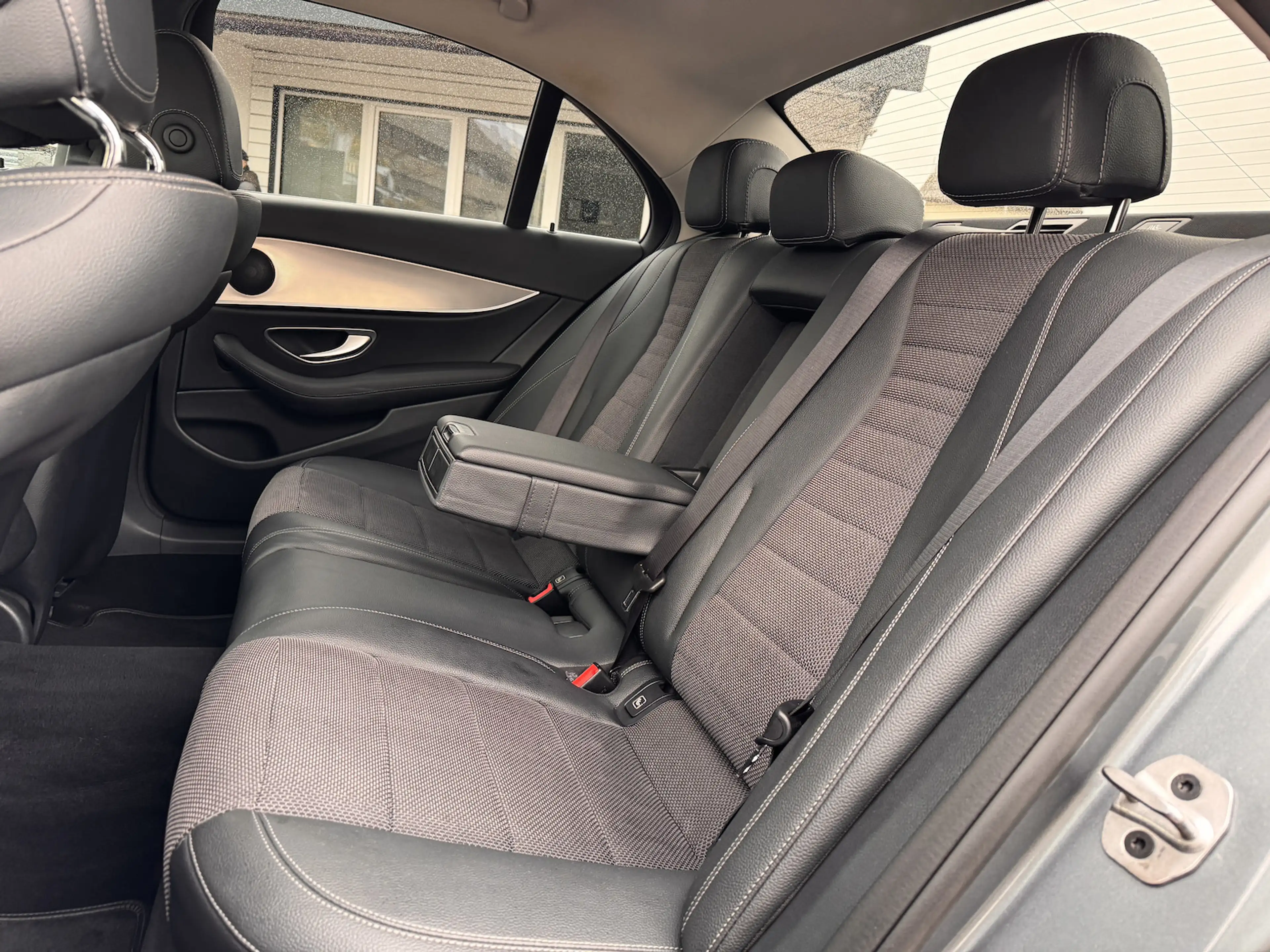 Mercedes-Benz E 400 d 4Matic Avantgarde COMAND RFKA WIDESCREEN — photo 12
