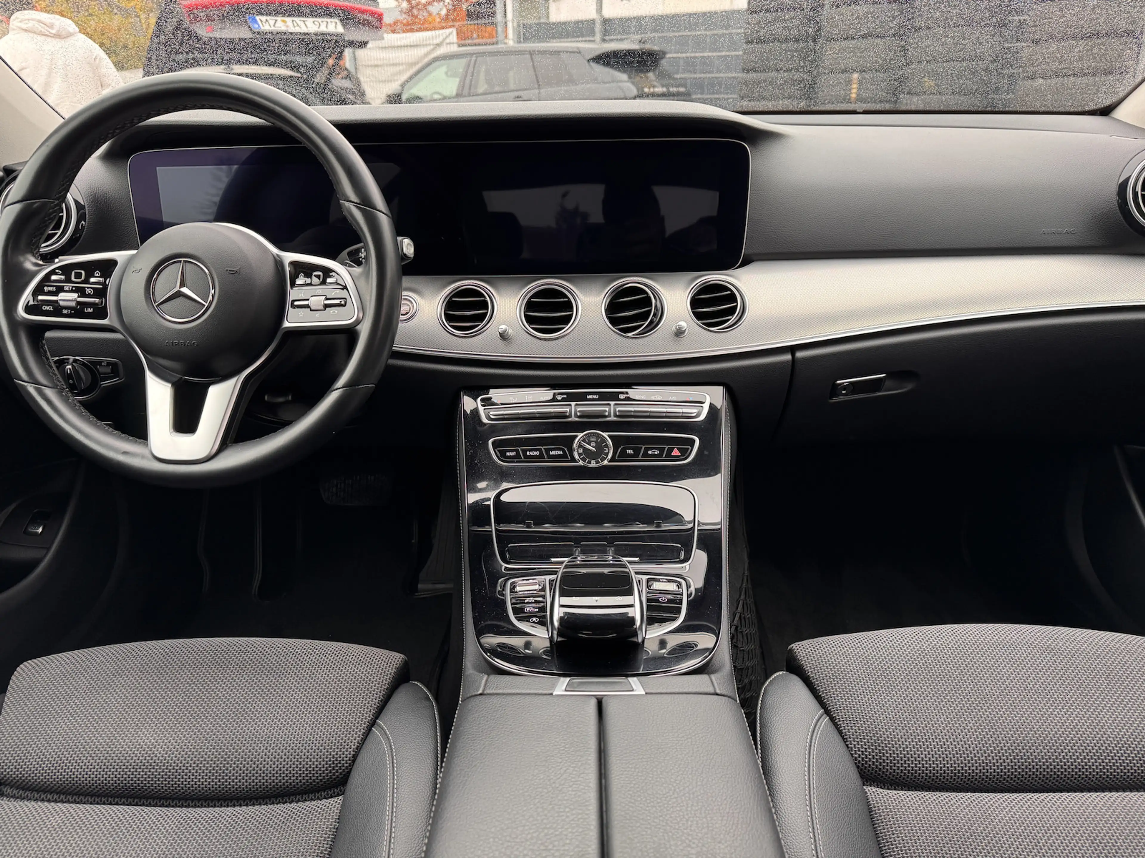 Mercedes-Benz E 400 d 4Matic Avantgarde COMAND RFKA WIDESCREEN — photo 15