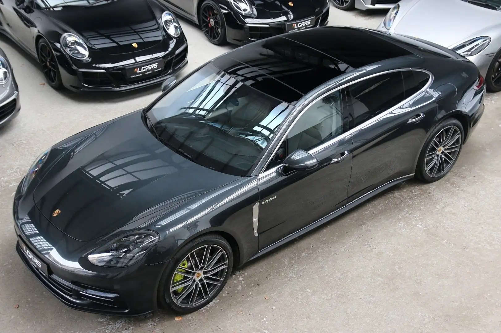 Porsche Panamera 4 E-Hybrid Executive SoftClose Pano 21" Grijs - 1