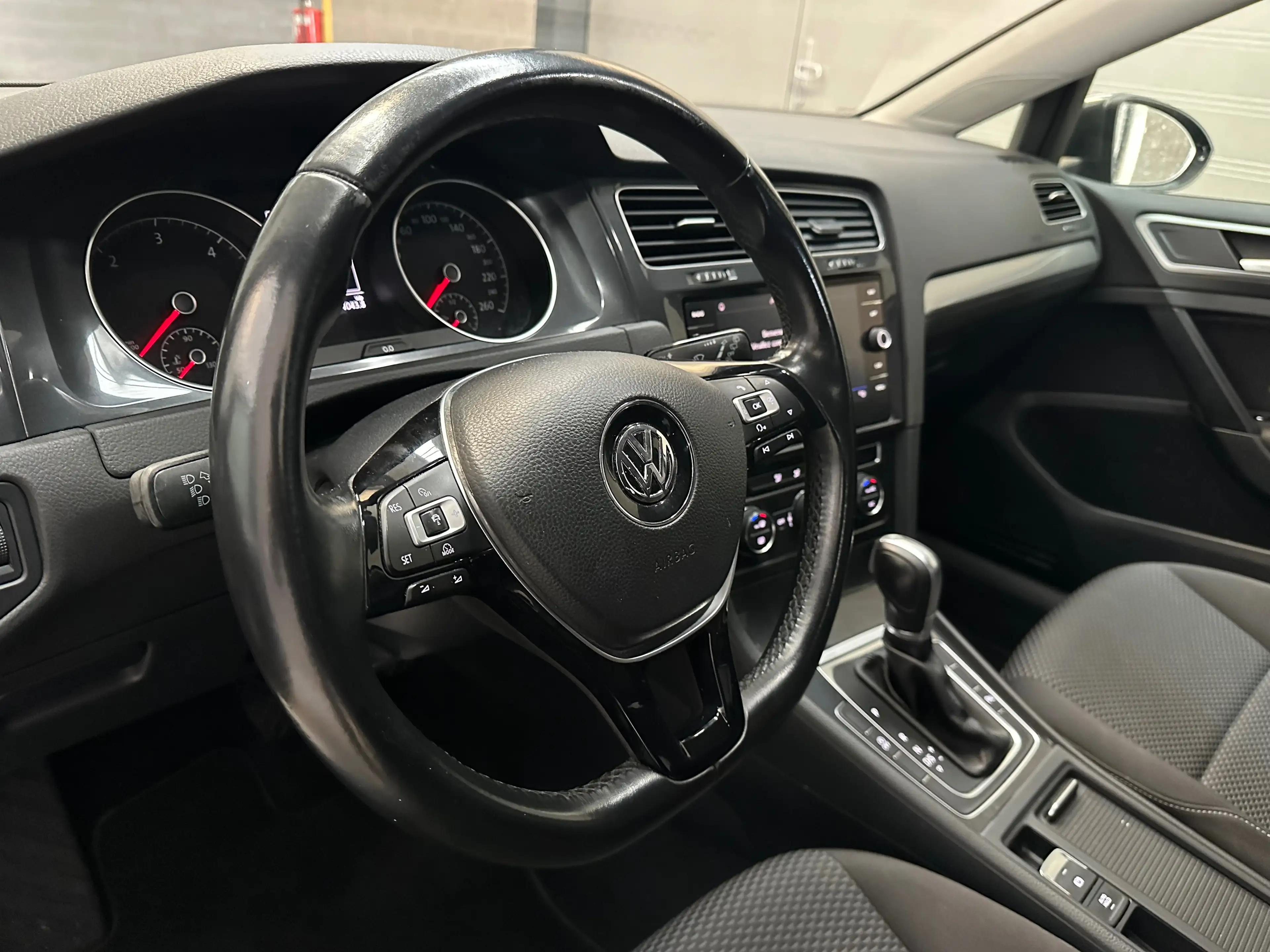 Volkswagen Golf Golf 1.6 CR TDi BMT Highline DSG — photo 9