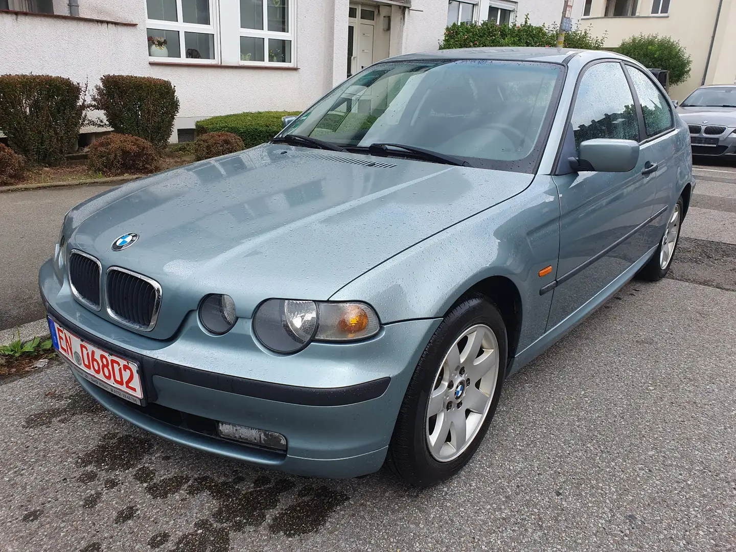 BMW 316 316ti Compact (E46) Anhängerkupplung Silber - 1