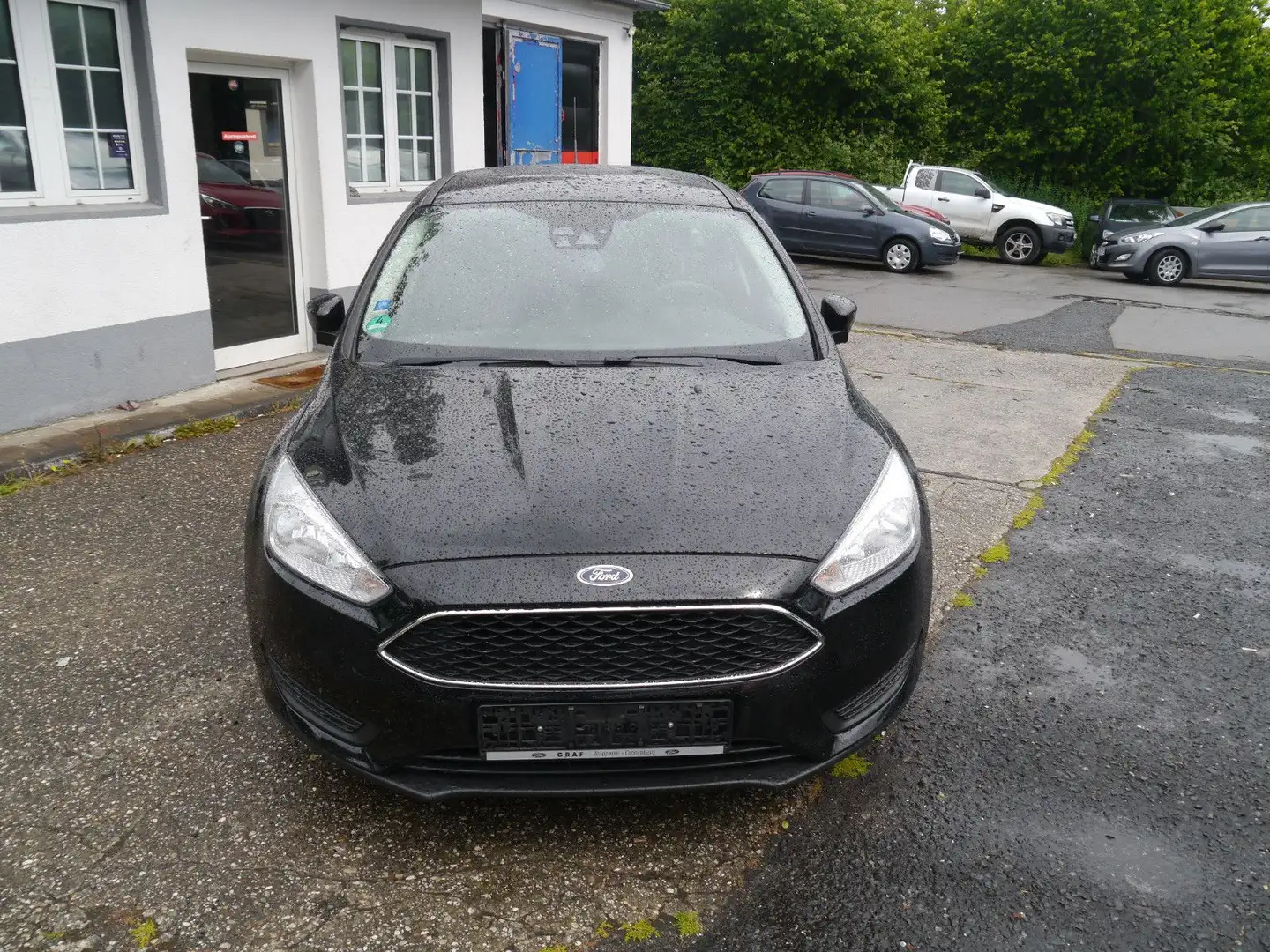 Ford Focus Turnier Trend Schwarz - 2