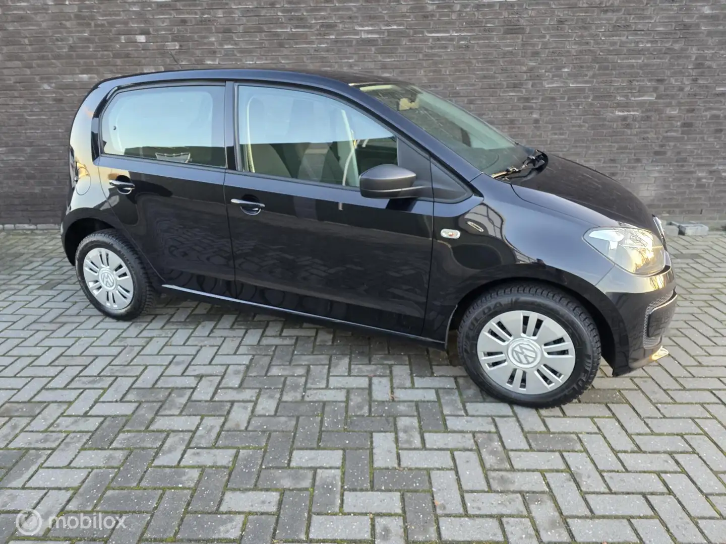 Volkswagen up! 1.0 move up! BlueMotion|Airco|2X Sleutel| Schwarz - 2