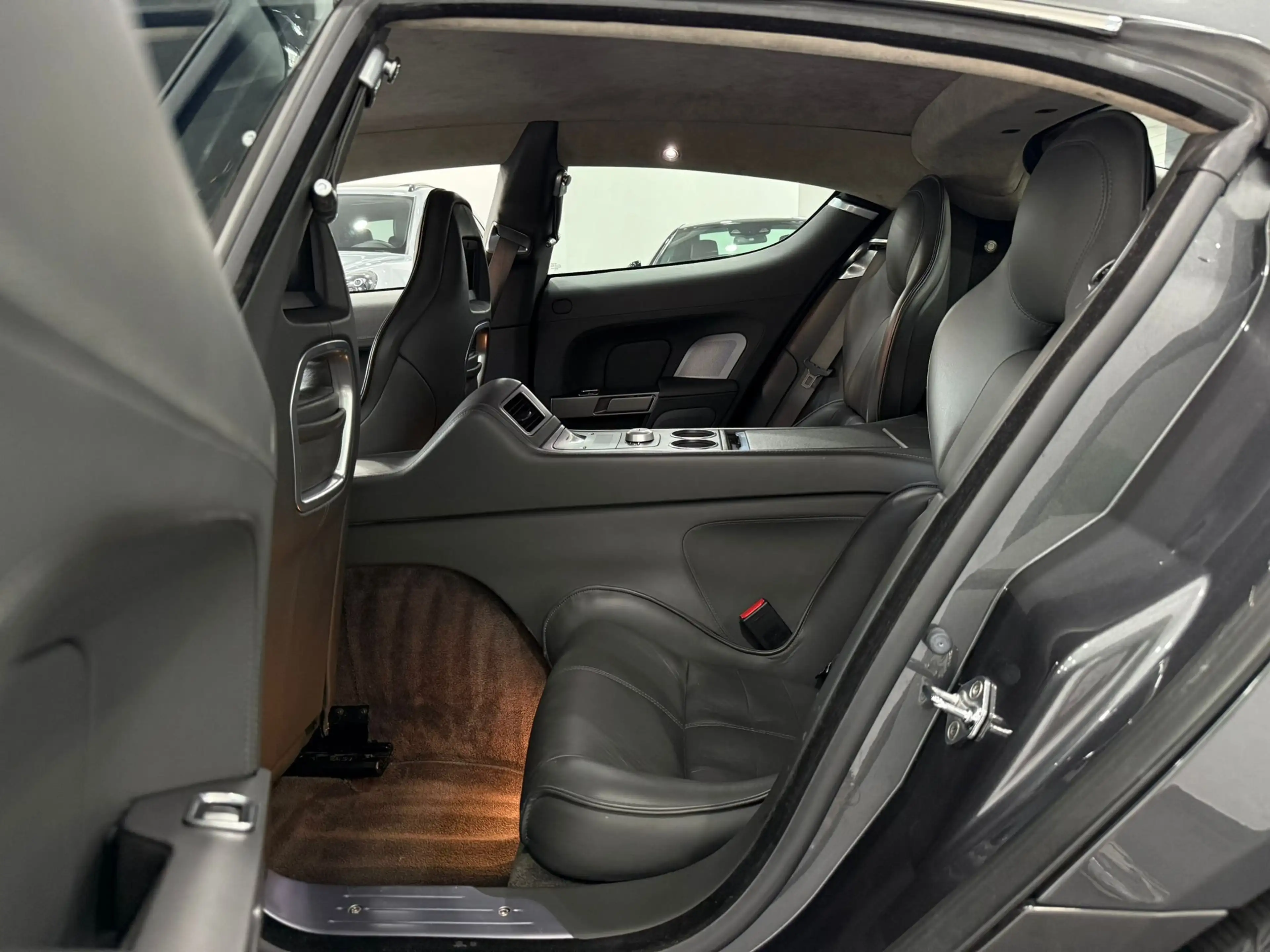 Aston Martin Rapide Rapide 5.9iV12 1Hand New Engine Full Aston Service — photo 15