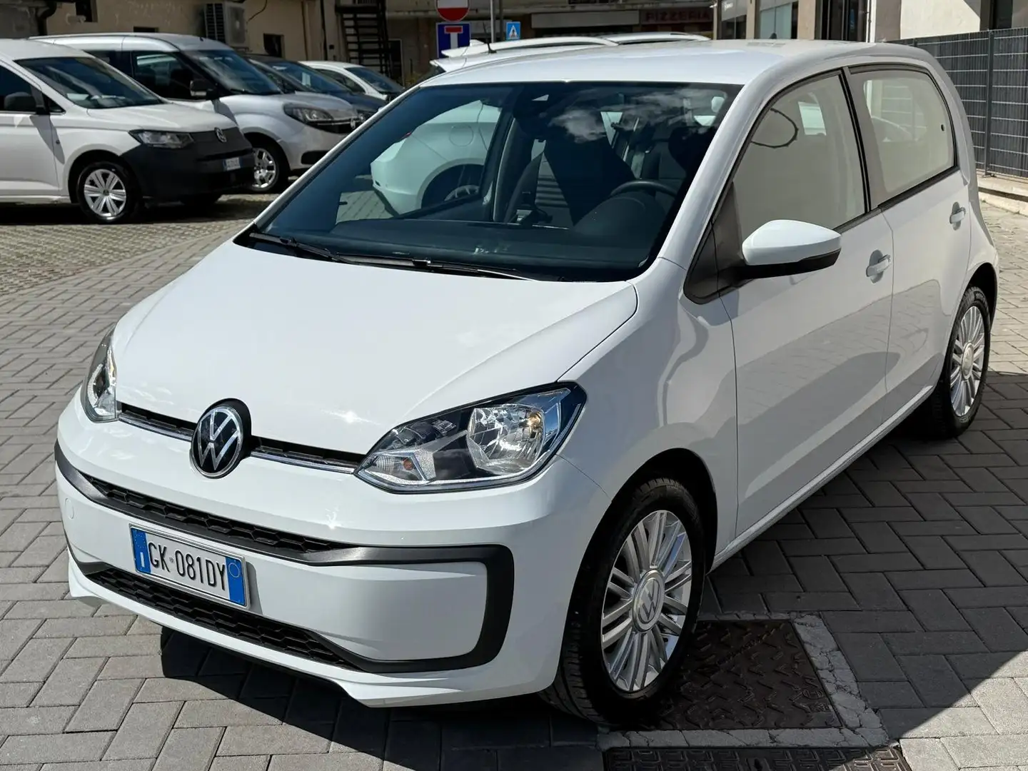 Volkswagen up! up! 5p 1.0 eco Move 68cv my20 km 28000!!! Bianco - 1