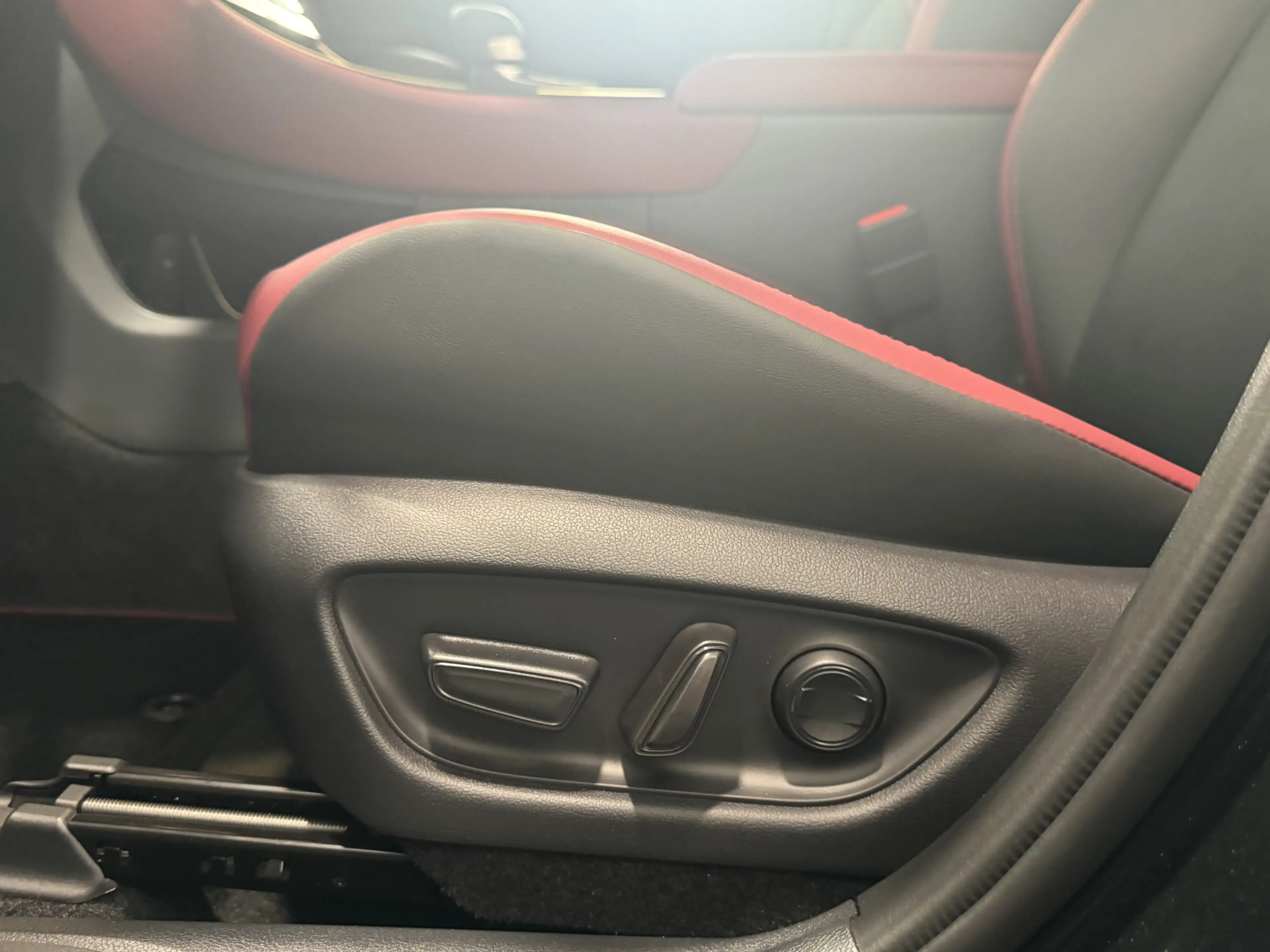Lexus LBX 35th Edition | Elektr. Stoel | Stuur/Stoelverwarmi — photo 9