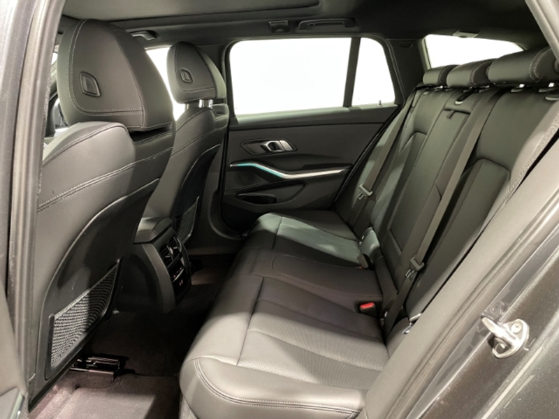 BMW 330 e Touring M Sport Automatik EU6 Leder LED Pano — photo 6