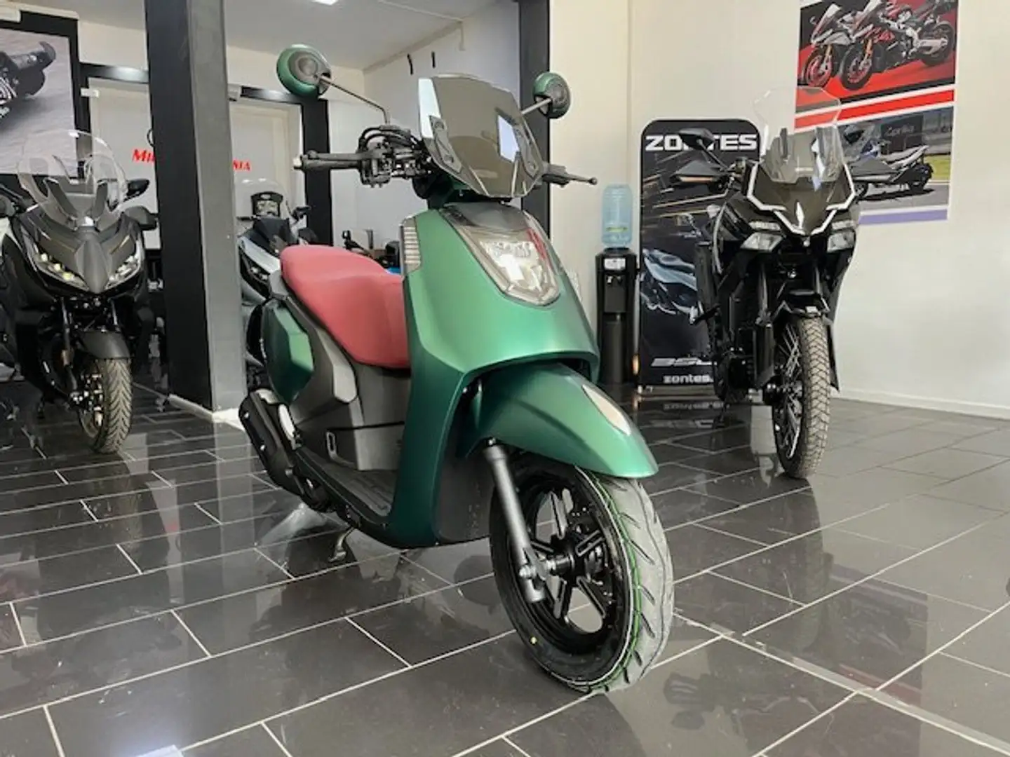 KL Motors Gemma 125 start e stop - euro5 Verde - 1