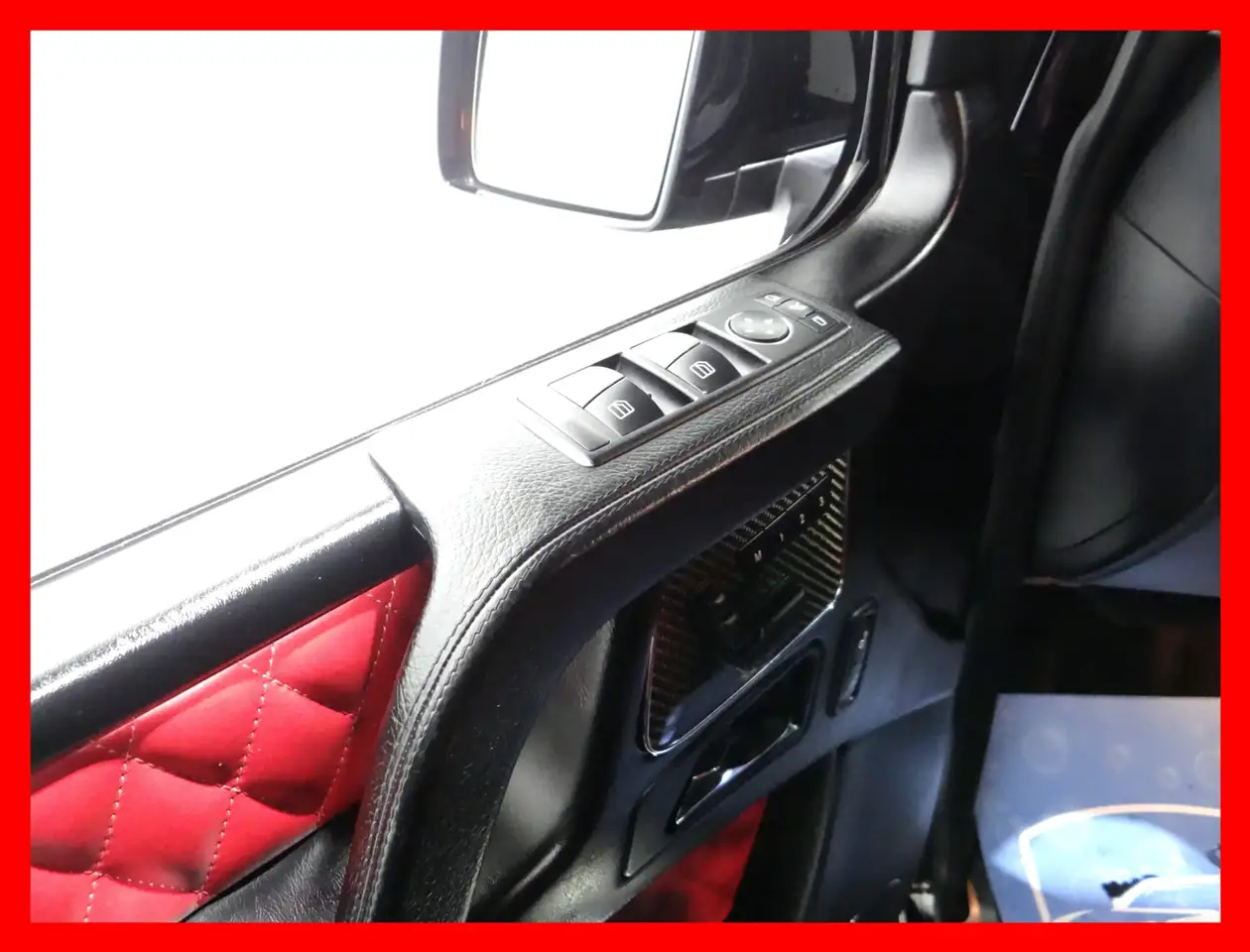 Mercedes-Benz G-Class снимка Mercedes-Benz G-Class