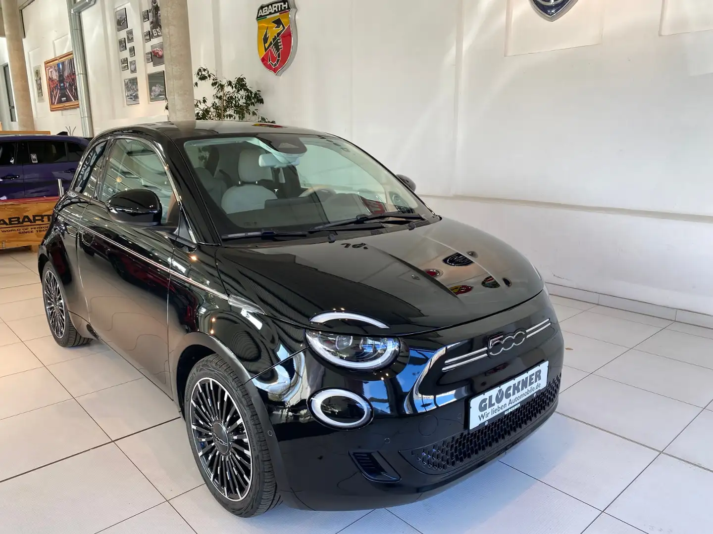 Fiat 500e la Prima by Bocelli Noir - 2