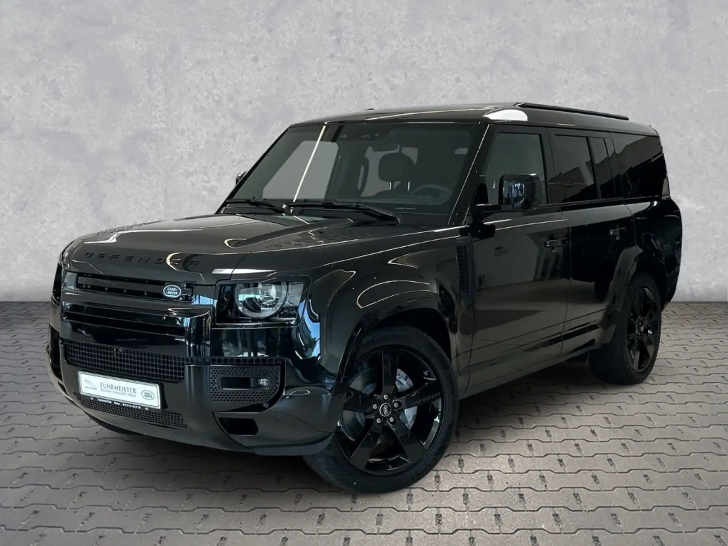 Land Rover Defender 130 D300 X-Dynamic HSE StandHZG AHK-el. klappb. Wi Schwarz - 1