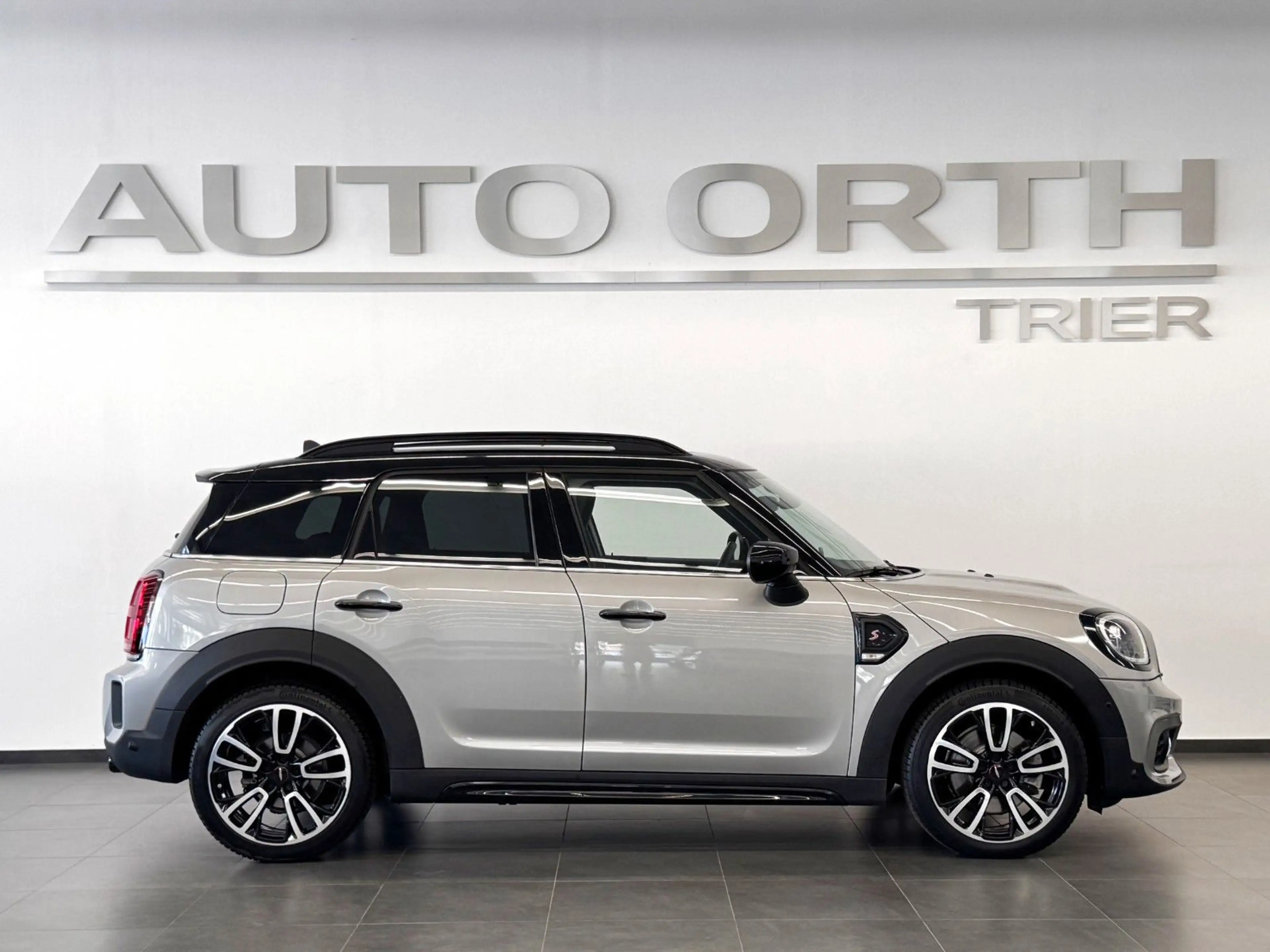 MINI Cooper Countryman Cooper S Countryman ALL4 AUT. JCW-TRIM PANO HUD — photo 7