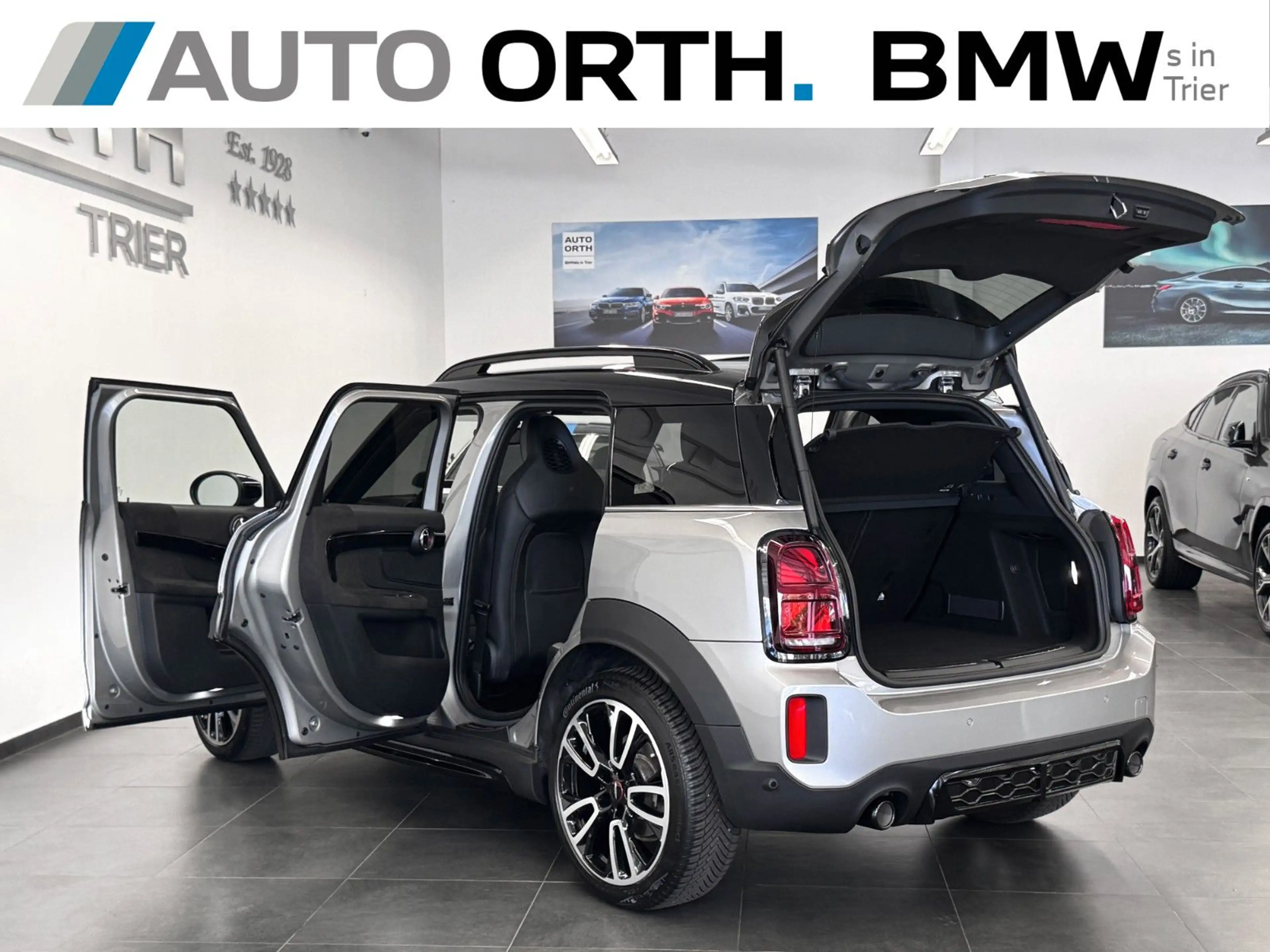 MINI Cooper Countryman Cooper S Countryman ALL4 AUT. JCW-TRIM PANO HUD — photo 8