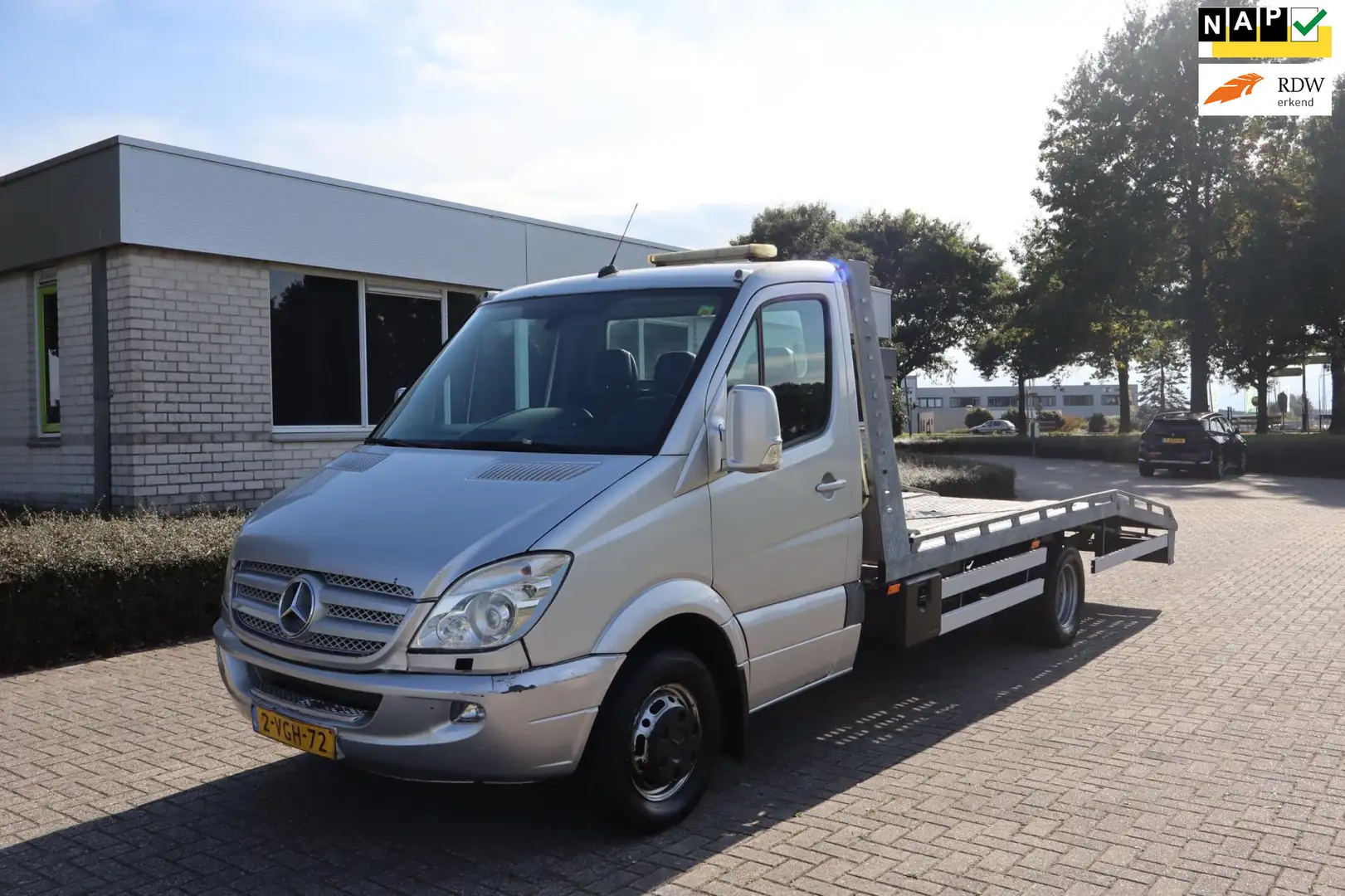Mercedes-Benz Sprinter 516 2.2 CDI 432 Automaat (koppakking lek) - 1