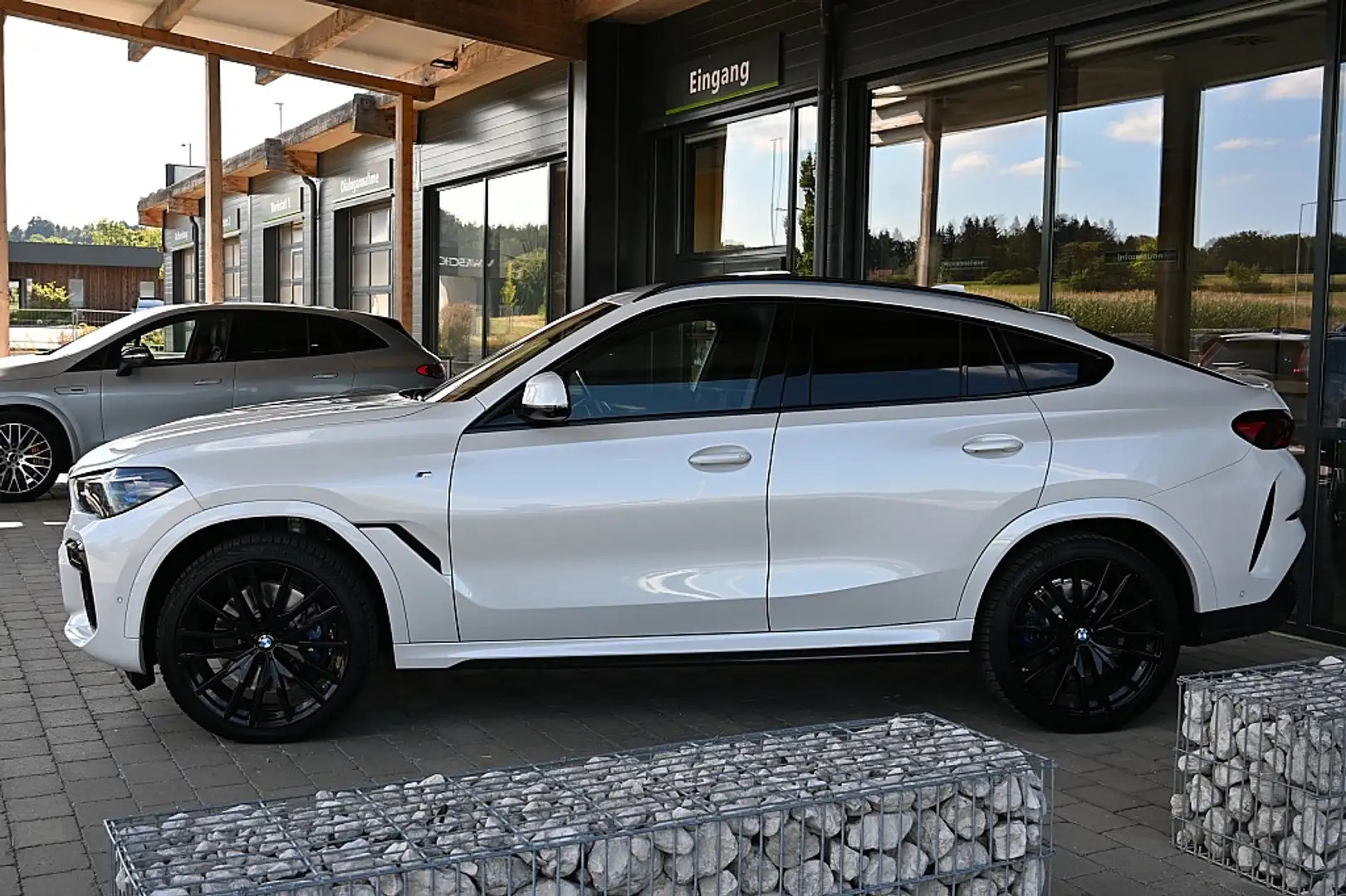 BMW X6 xDrive40d 48V Aut. M Sport NP €132tsd 22" ACC, ... Weiß - 2