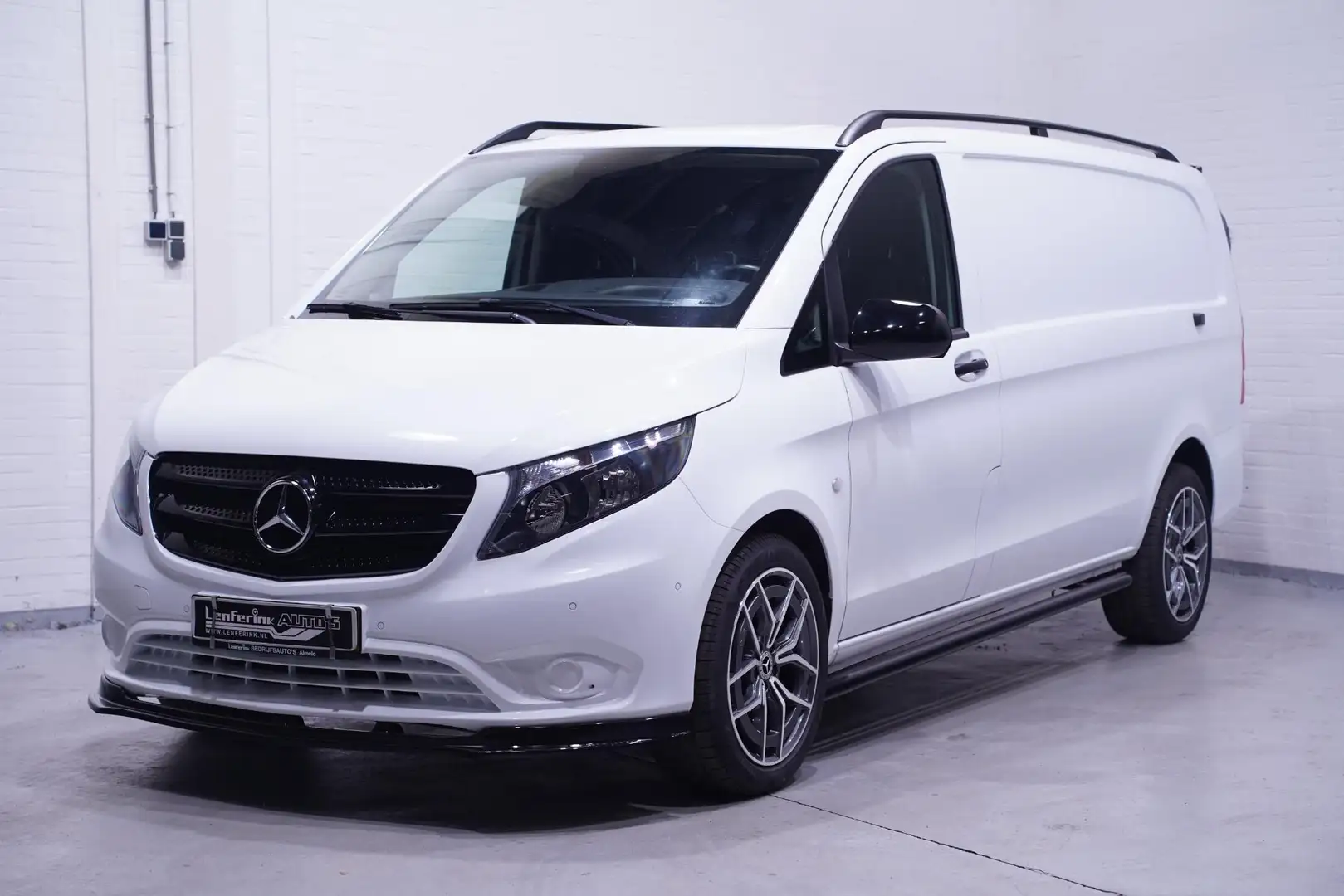 Mercedes-Benz Vito 116 CDI 163 pk XL Black&White Edition Navi, 19" AM Blanc - 1