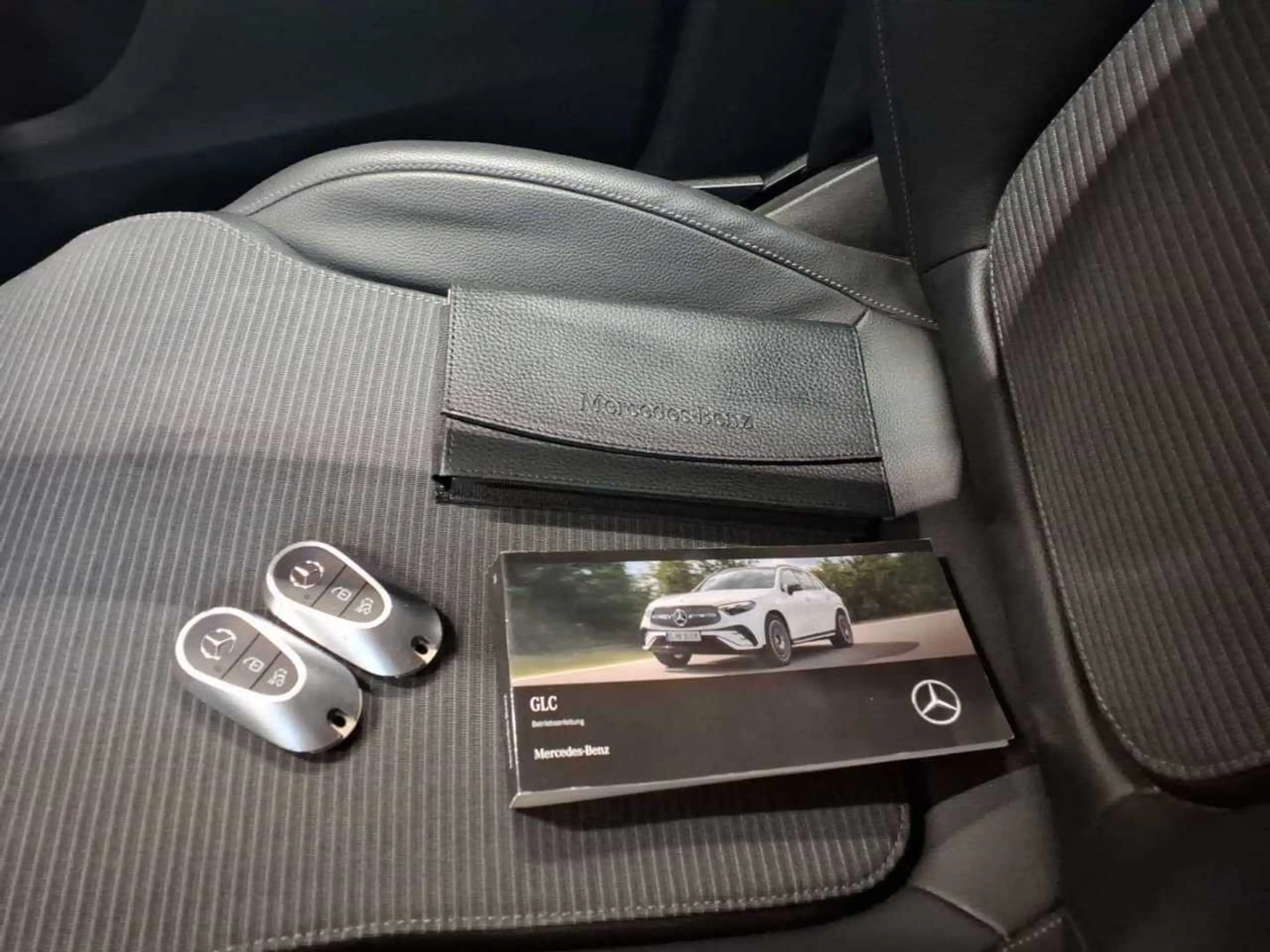 Mercedes-Benz GLC 220 d Distro*LED*Leder*Kamera*TW*SPUR*NaviTo — photo 16