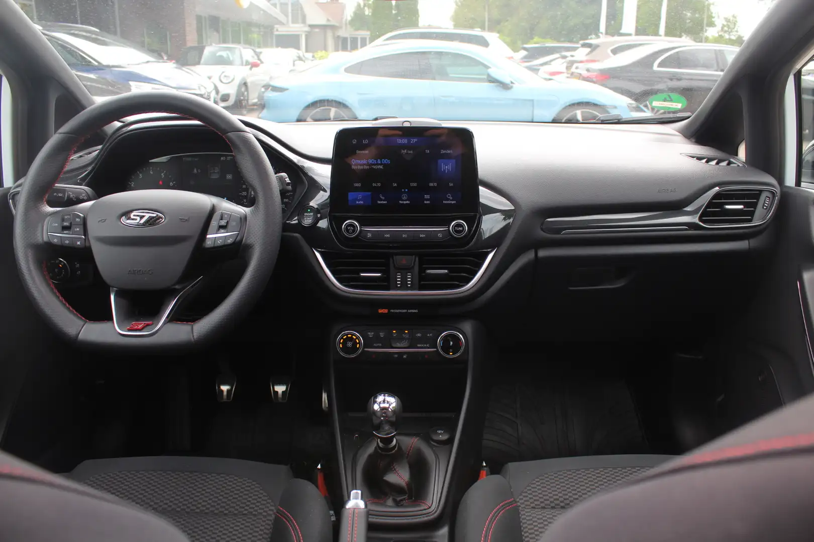 Ford Fiesta 1.0 EcoBoost ST-Line X / Panoramadak / Navigatie / Weiß - 2