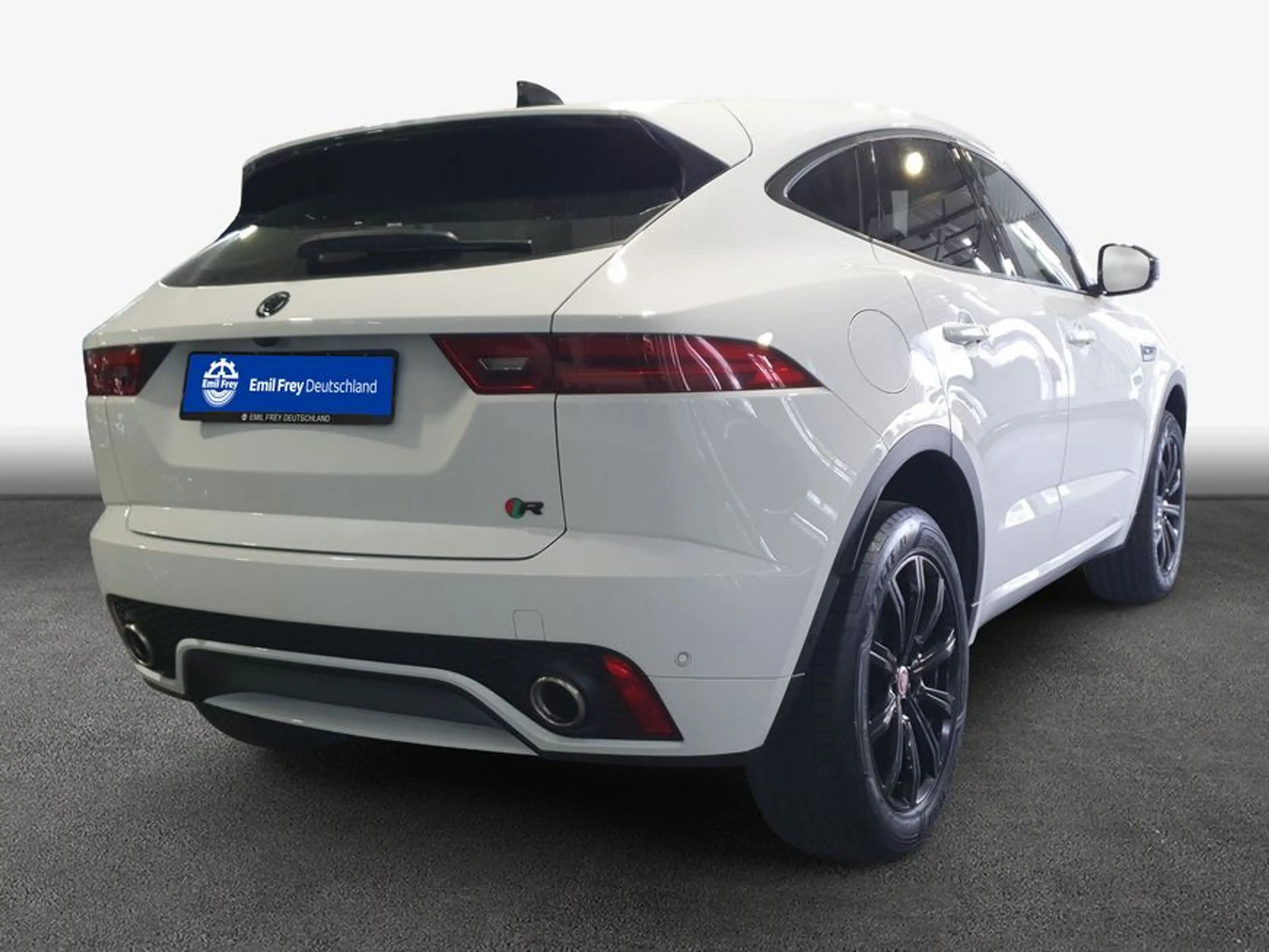 Jaguar E-Pace E-PACE D240 R-Dynamic S AWD — photo 2