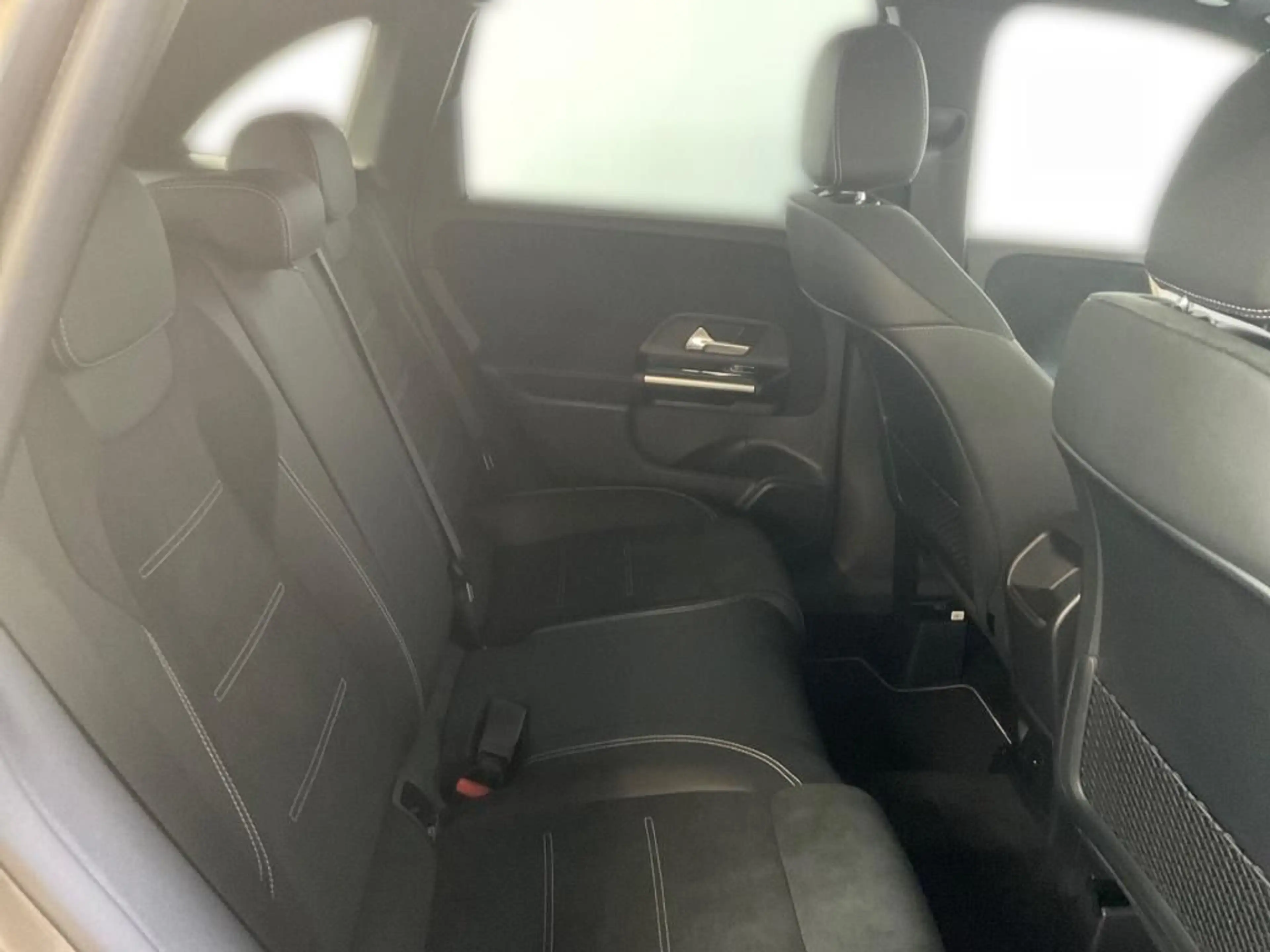 Mercedes-Benz B 200 d AMG+MBUX+Night+Ambiente+Mbeam+CarPlay — photo 11