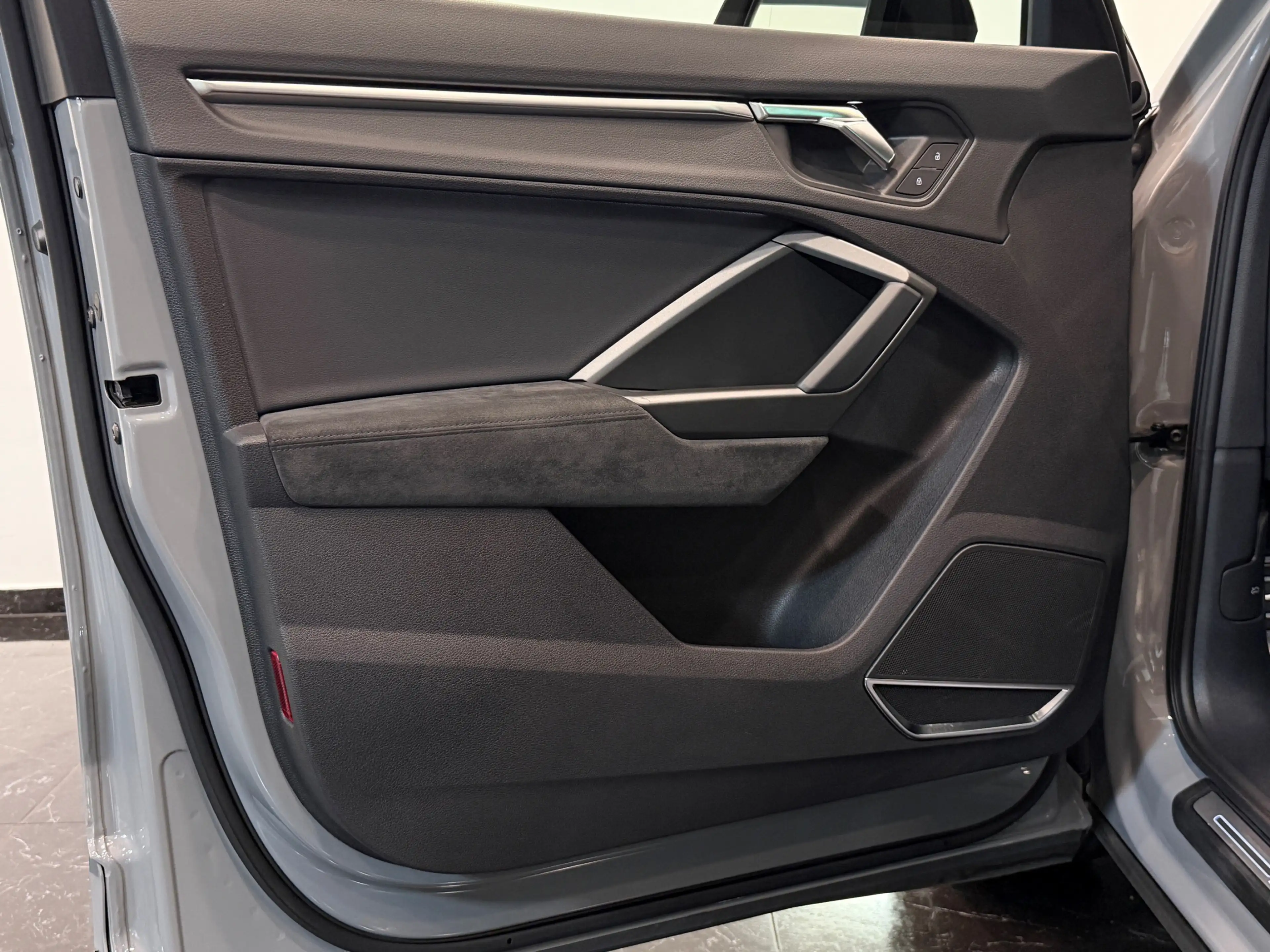 Audi RS Q3 PANO Matrix RS-Abgas B&O Totwinkel ACC Spur — photo 15