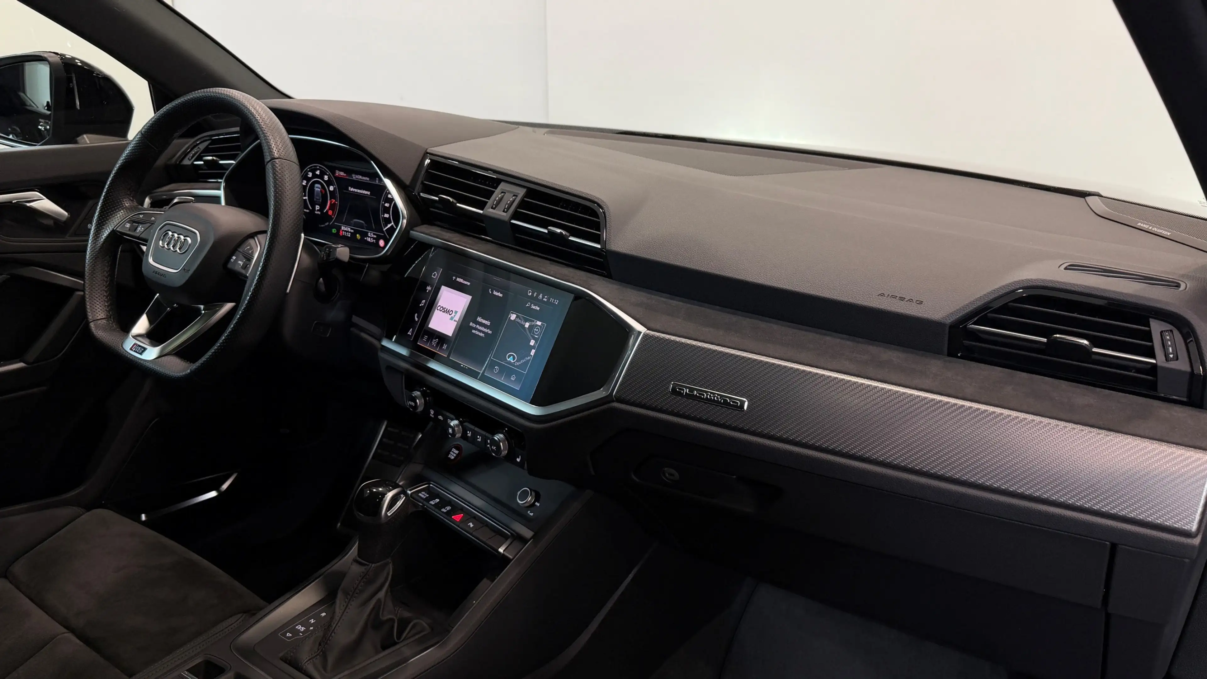 Audi RS Q3 PANO Matrix RS-Abgas B&O Totwinkel ACC Spur — photo 14