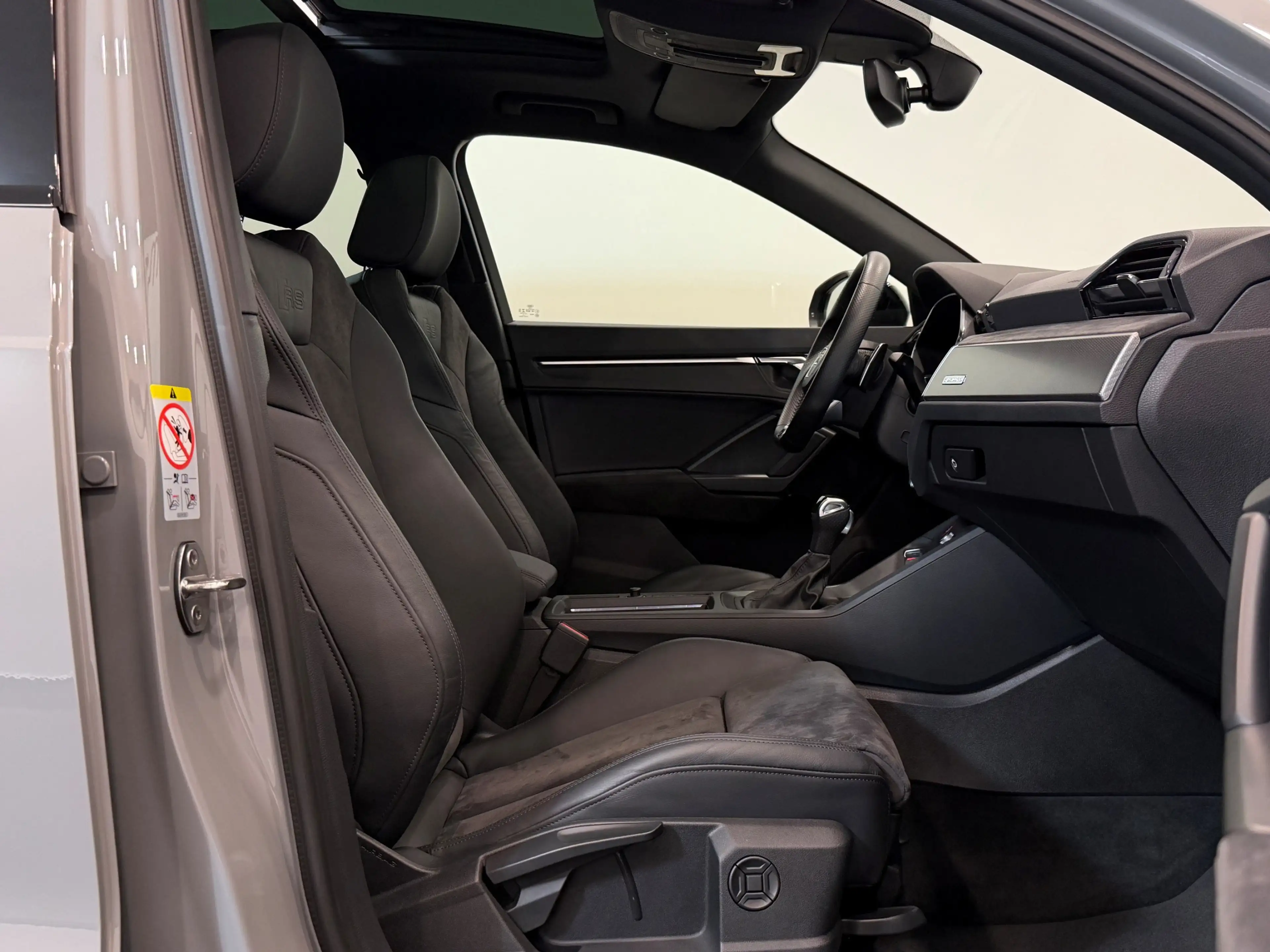 Audi RS Q3 PANO Matrix RS-Abgas B&O Totwinkel ACC Spur — photo 9