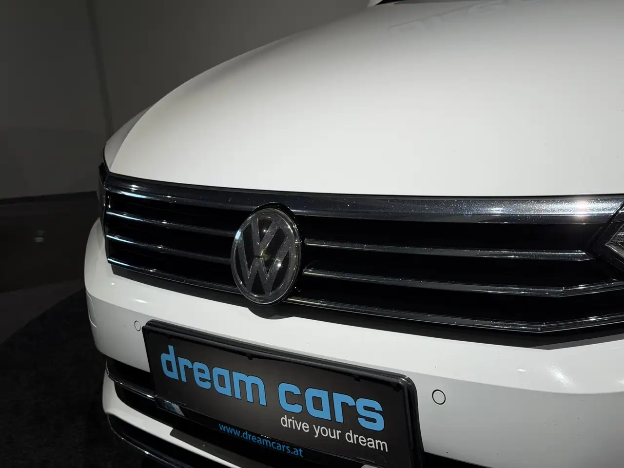 Volkswagen Passat Variant Highline / PANO / LED / ALCANTARA Bild 10