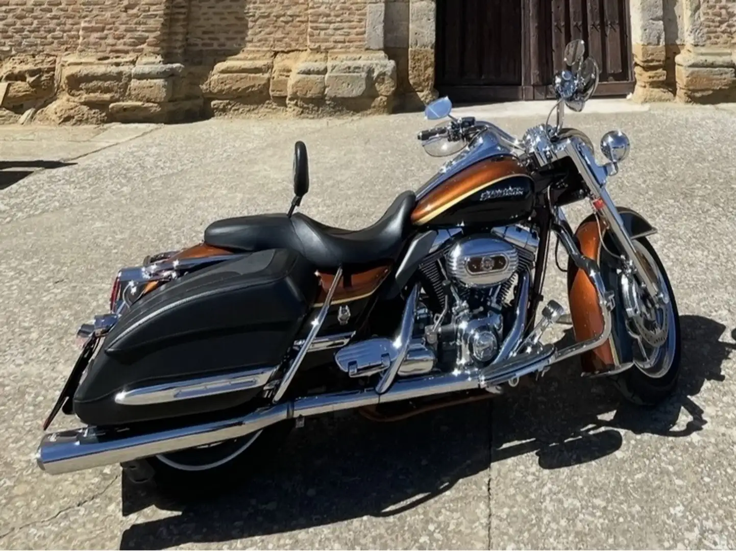 Harley-Davidson Road King 105 aniversario Bronce - 1