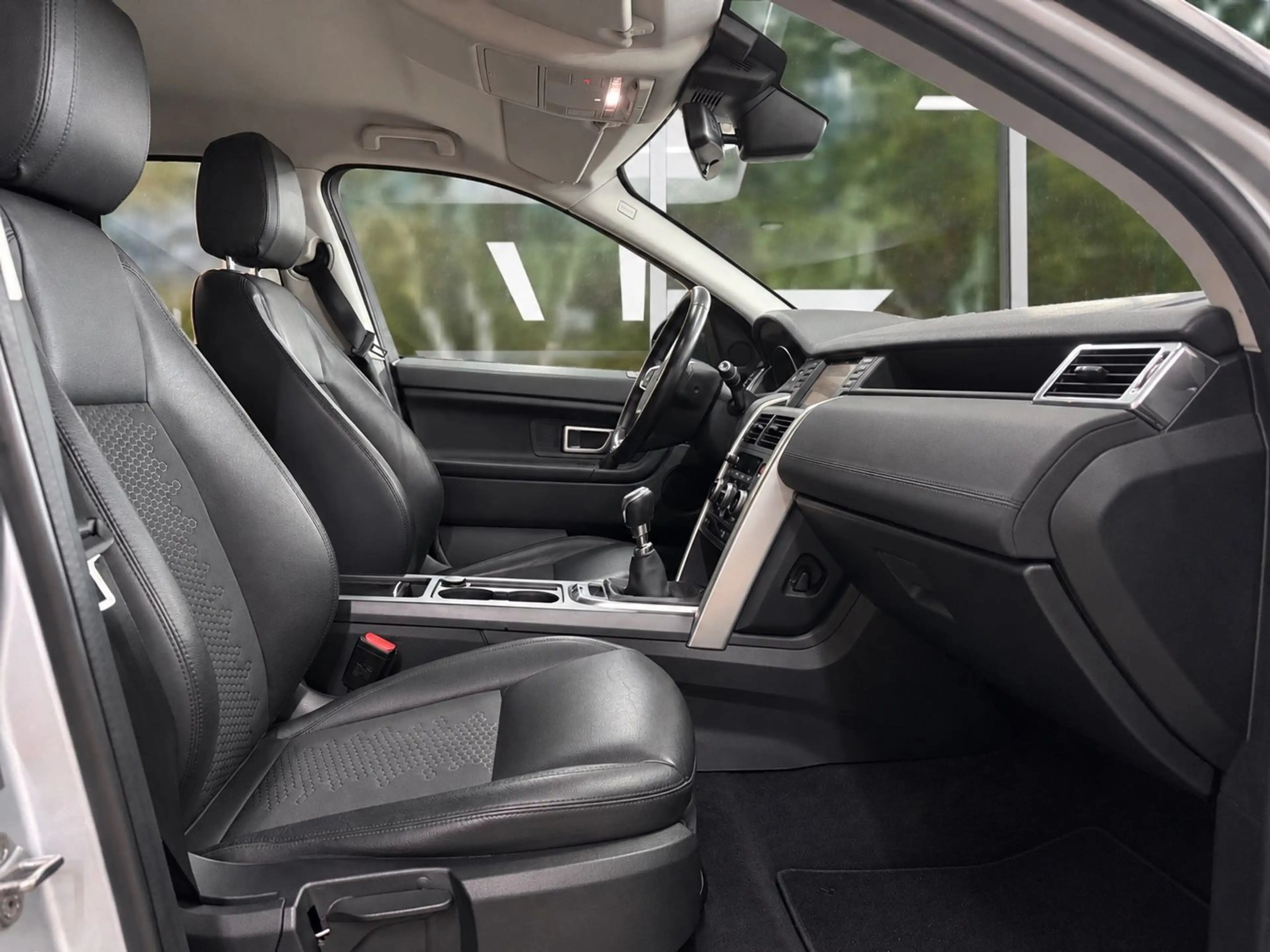 Land Rover Discovery Sport Pure, 2.Hand,Inspektion Neu — photo 7