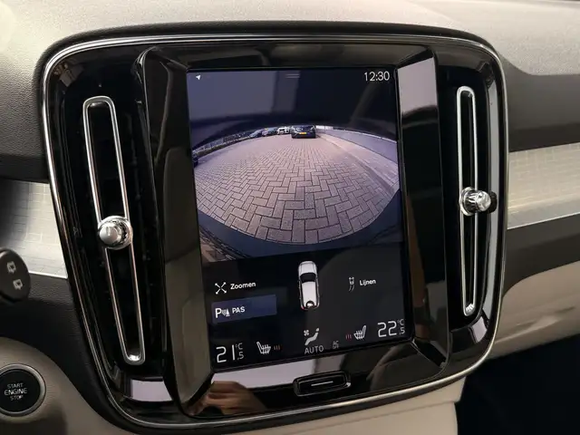 Volvo XC40 view 29
