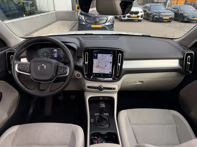Volvo XC40 view 20